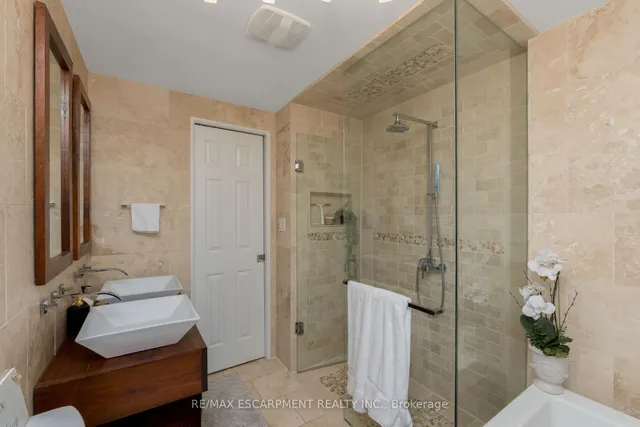 Additional property image - 616 Blue Forest Hill