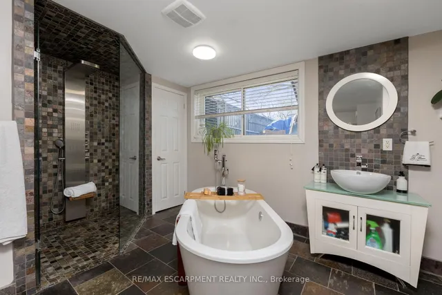 Additional property image - 616 Blue Forest Hill