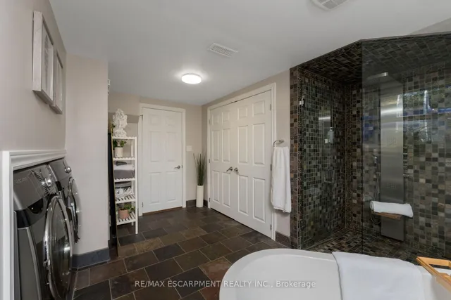 Additional property image - 616 Blue Forest Hill