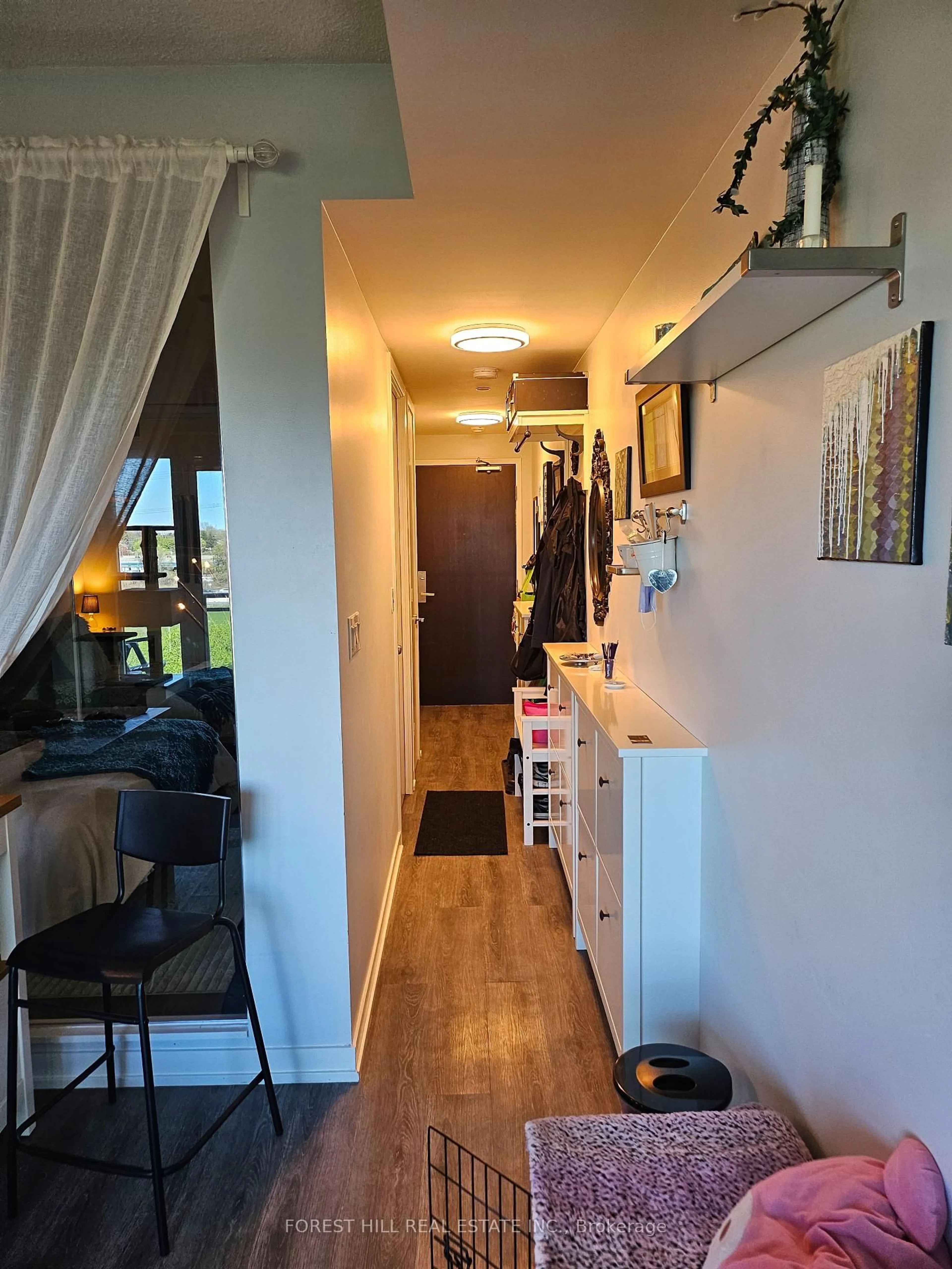Indoor entryway for 165 Legion Rd #623, Toronto Ontario M8Y 0B3