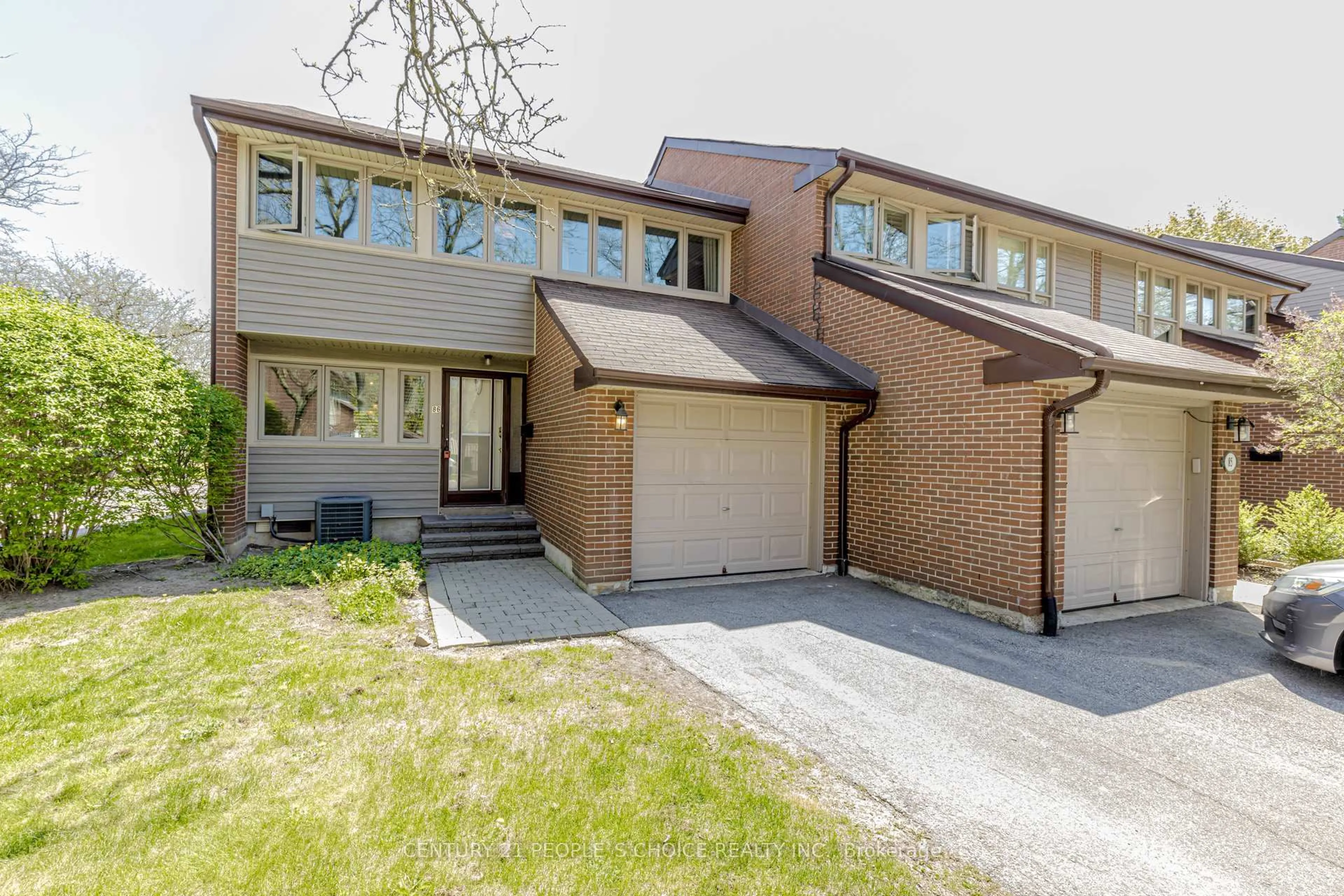 Home with brick exterior material, street for 2881 Windwood Dr #86, Mississauga Ontario L5N 2K9