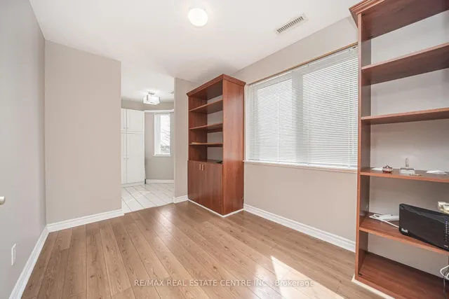 Additional property image - 3 Dayspring Circ Unit 301