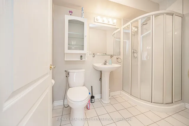 Additional property image - 3 Dayspring Circ Unit 301