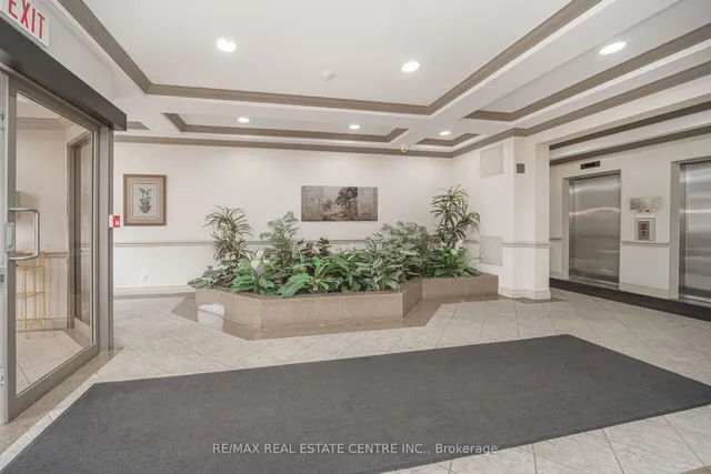 Additional property image - 3 Dayspring Circ Unit 301