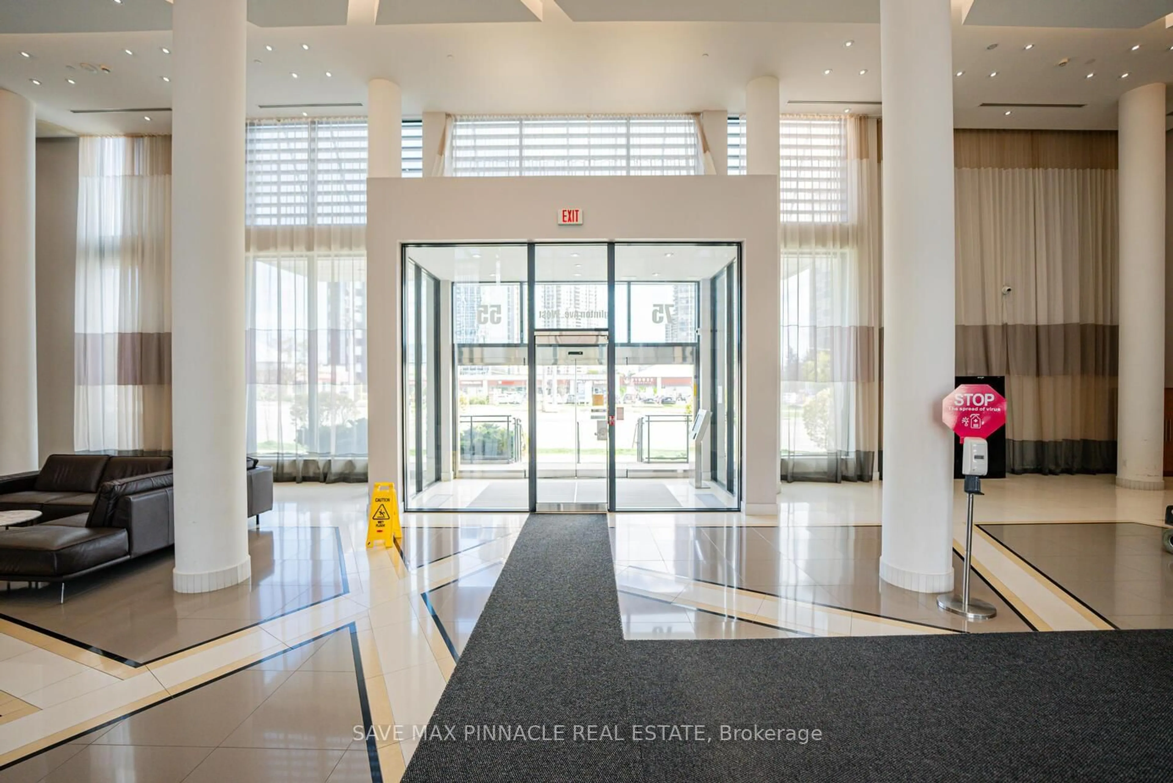 Indoor foyer for 75 Eglinton Ave #509, Mississauga Ontario L5R 0E5