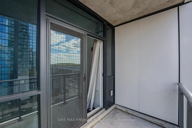 Additional property image - 75 Eglinton Ave Unit 509