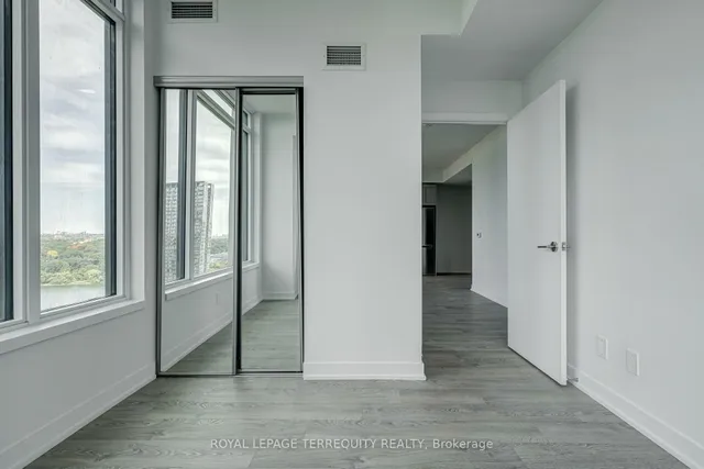 Additional property image - 1926 Lake Shore Blvd Unit 2716