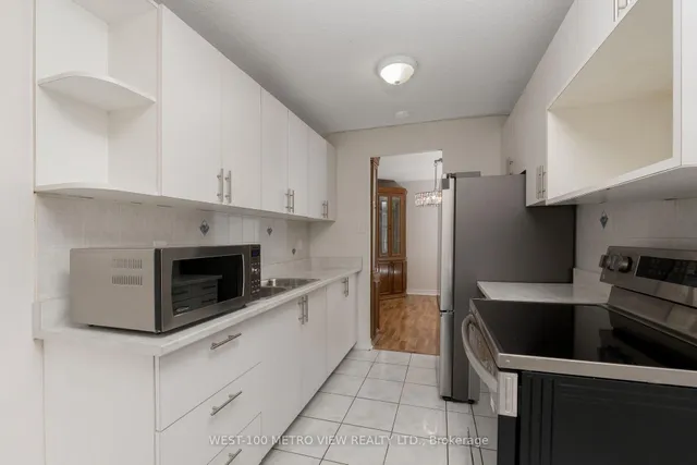 Additional property image - 15 Kensington Rd Unit 908