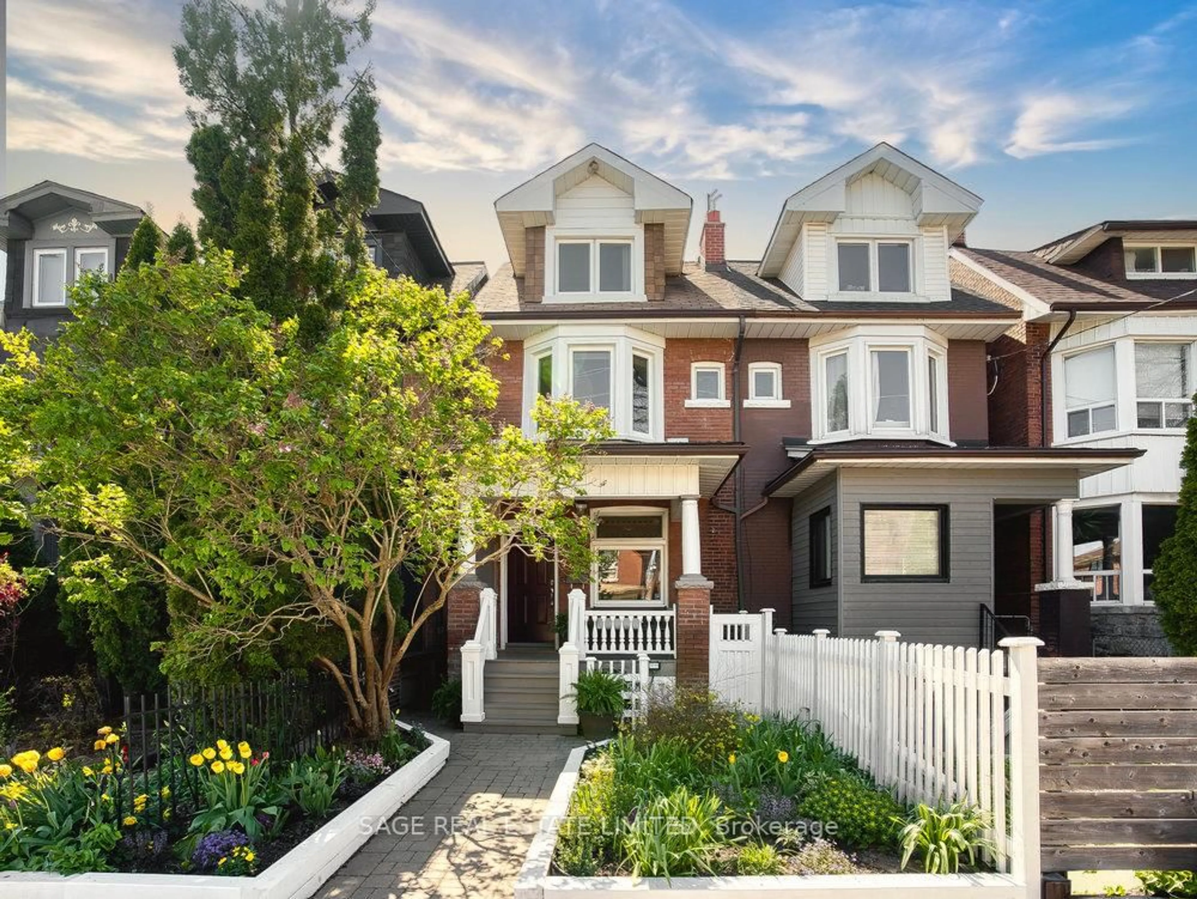 Home with brick exterior material, street for 768 Shaw St, Toronto Ontario M6G 3M1