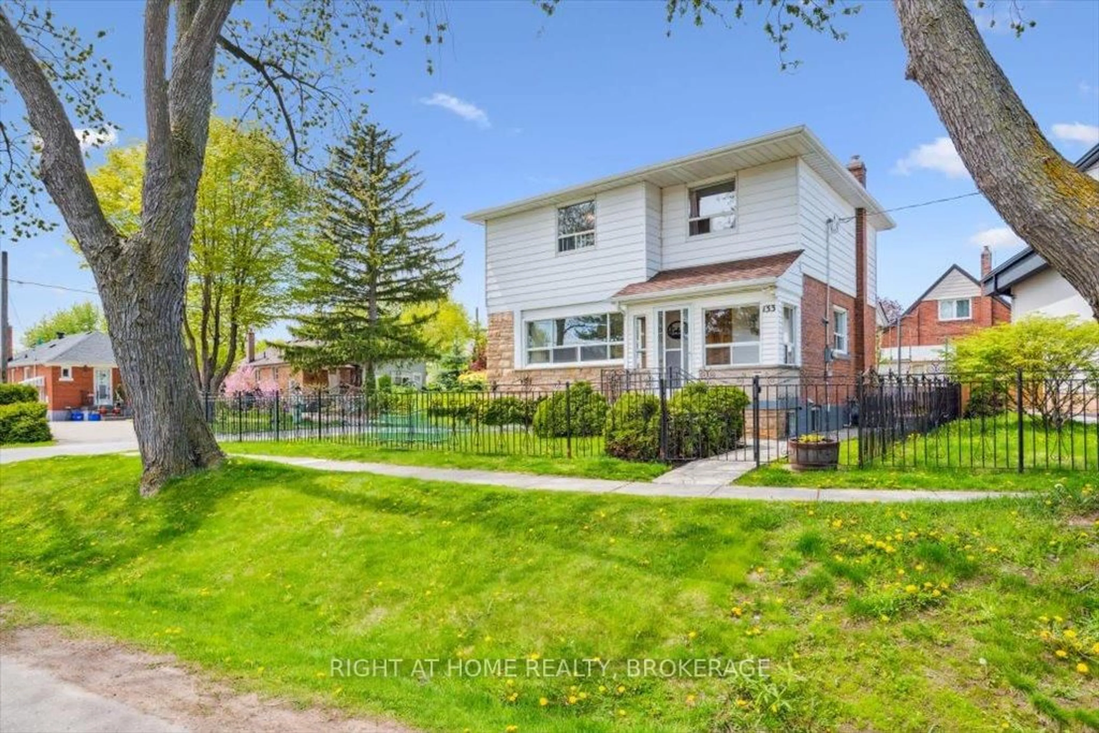 Unknown for 133 Prince Charles Dr, Oakville Ontario L6K 2E1