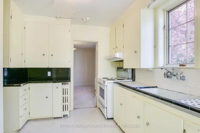 Additional property image - 8 Sunnylea Ave