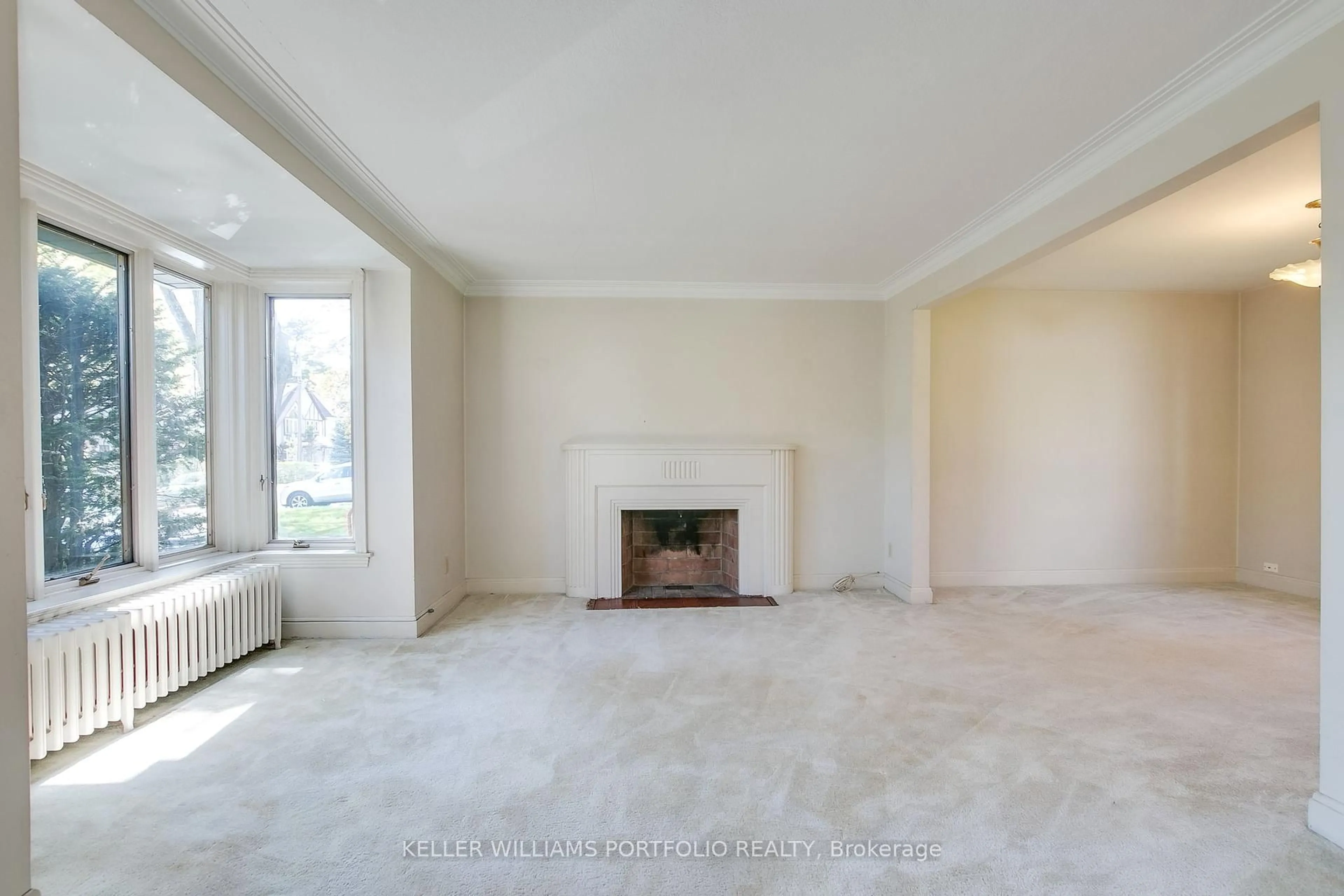 A pic of a room for 8 Sunnylea Ave, Toronto Ontario M8Y 2J7