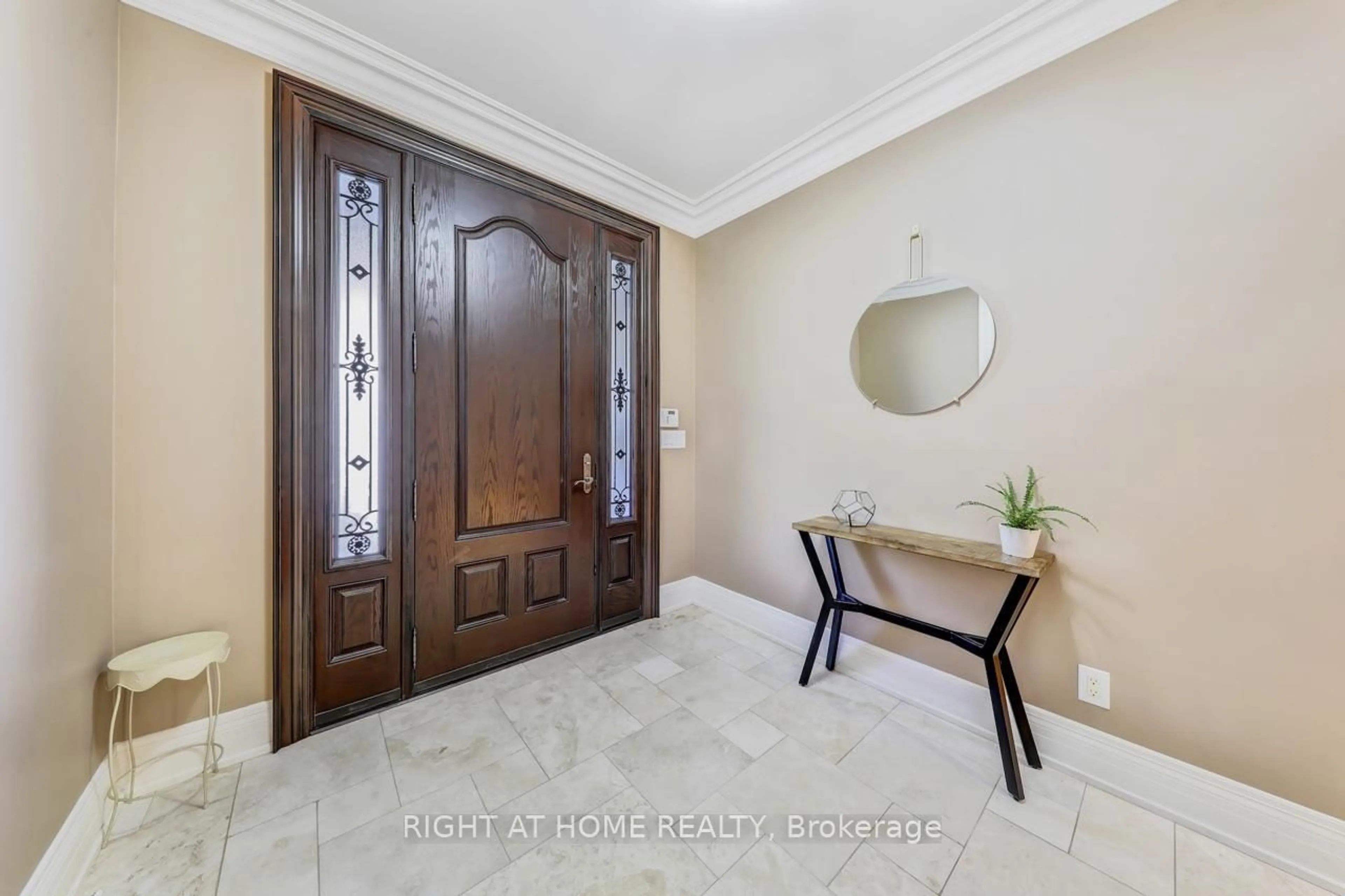 Indoor entryway for 3 Westrose Ave, Toronto Ontario M8X 1Z9