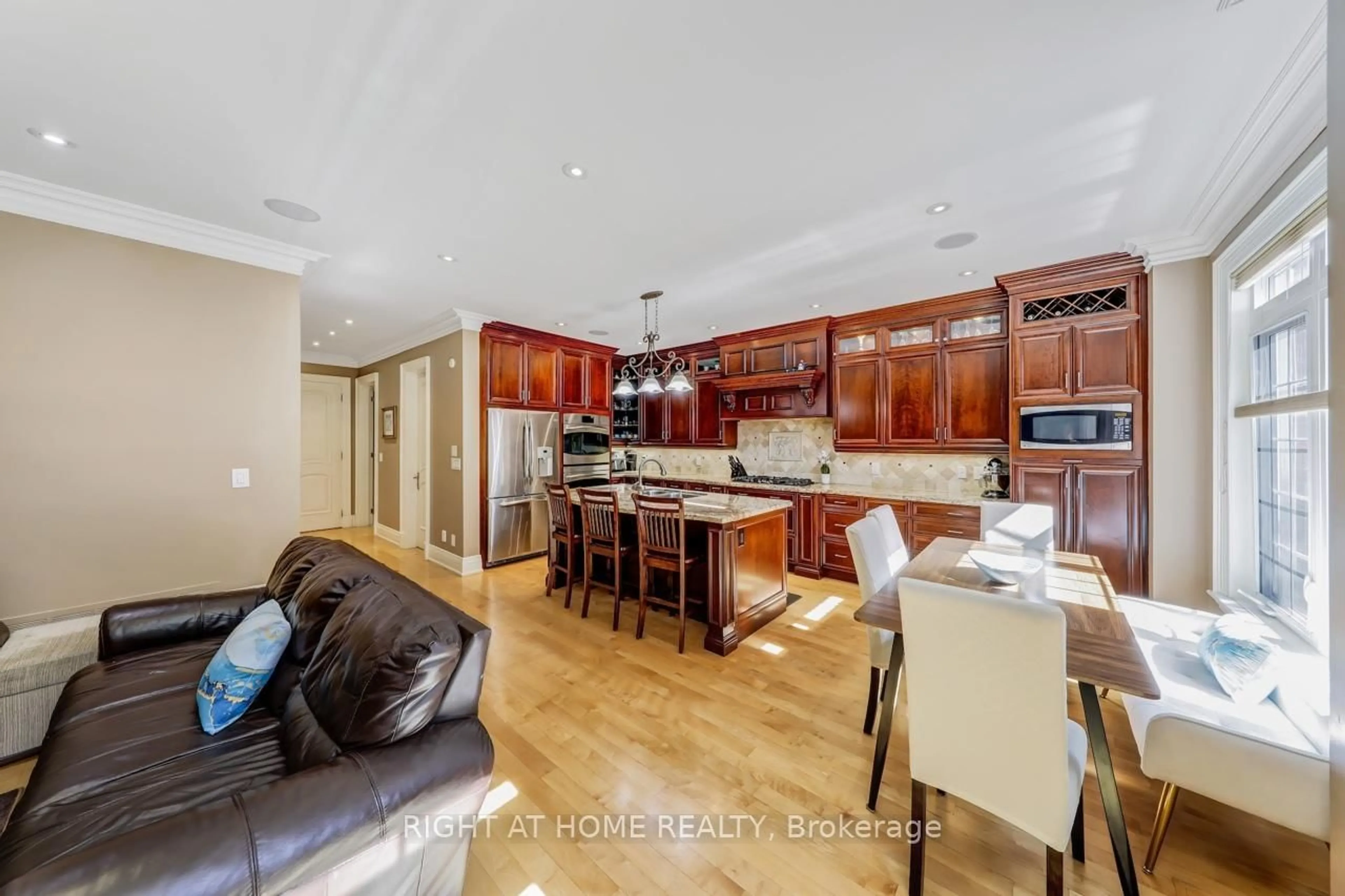 Open concept kitchen, unknown for 3 Westrose Ave, Toronto Ontario M8X 1Z9
