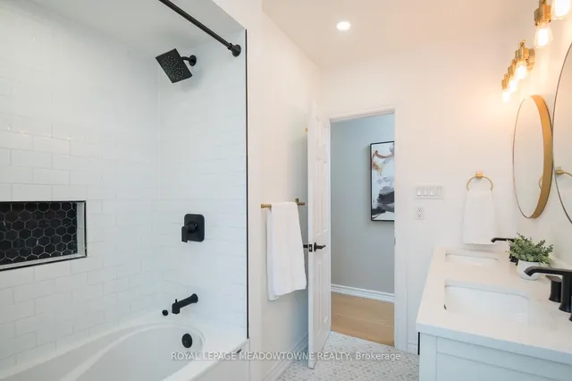 Additional property image - 137 Wakefield Rd