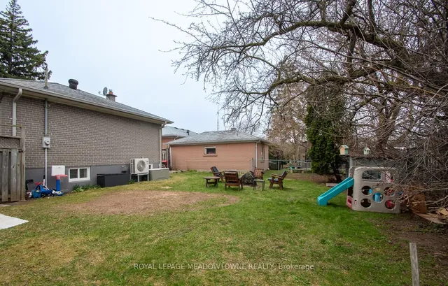 Additional property image - 137 Wakefield Rd