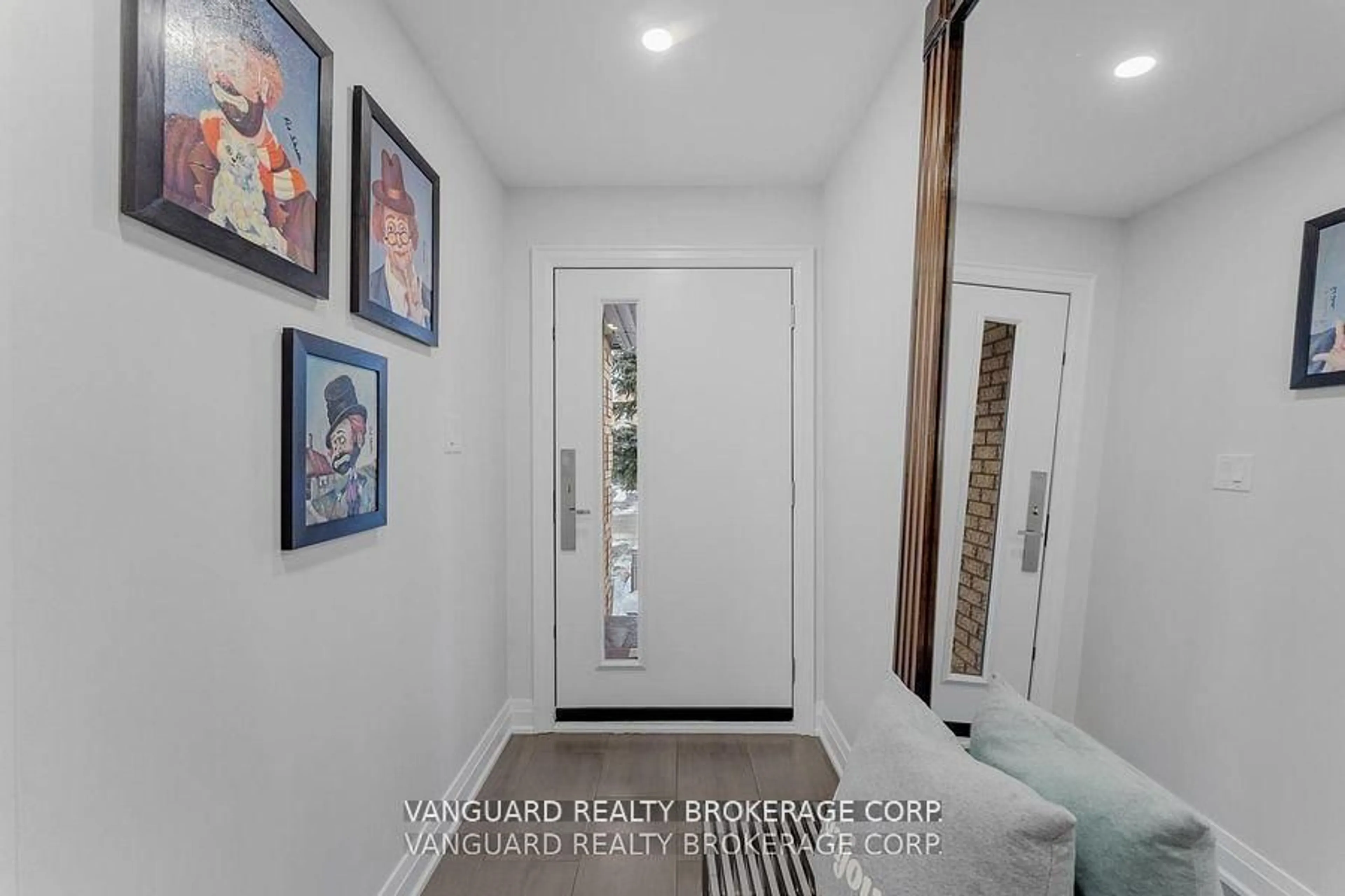 Indoor entryway for 12 Ewart St, Caledon Ontario L7E 2T3