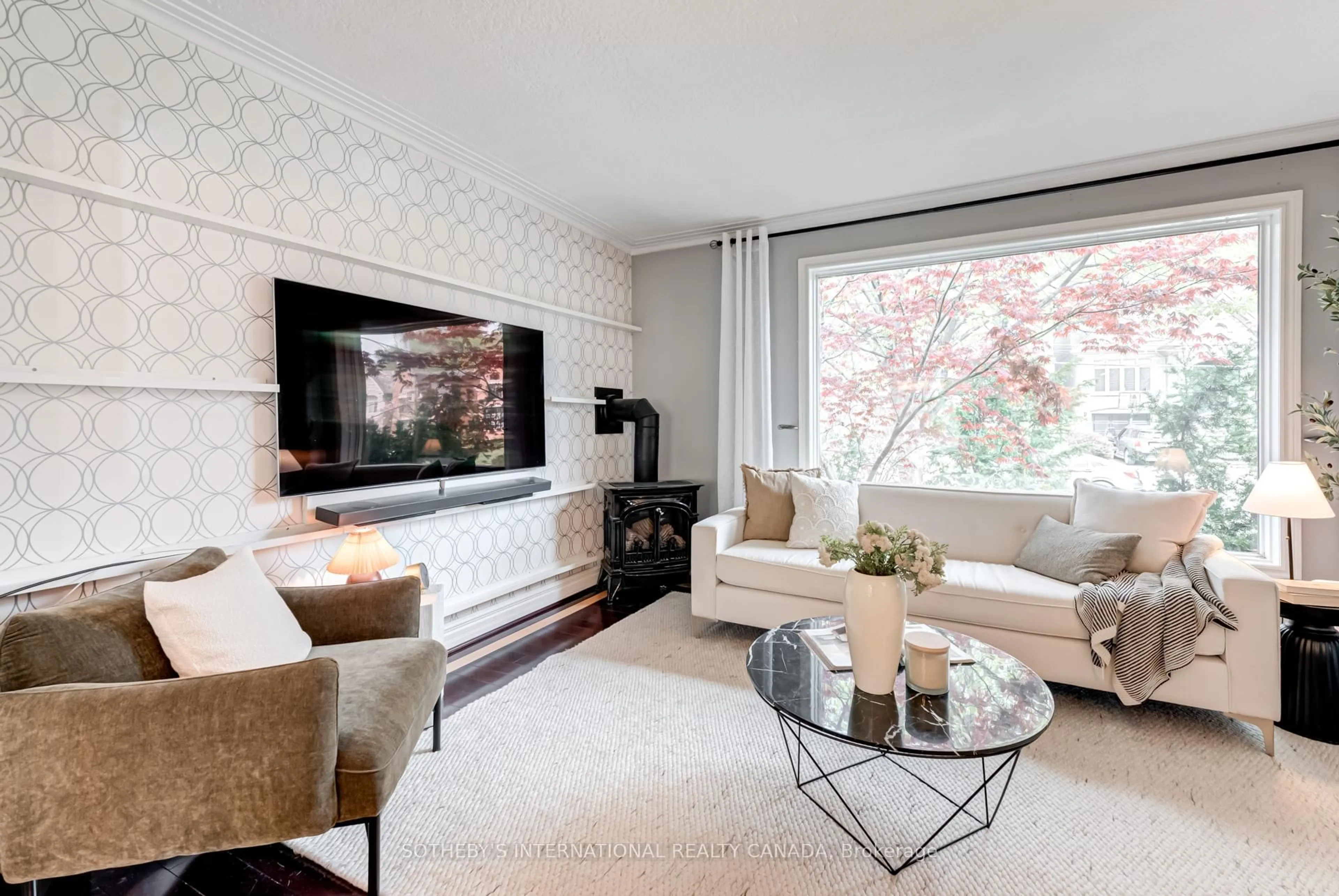 Living room with furniture, unknown for 22 Worthington Cres, Toronto Ontario M6S 3P6