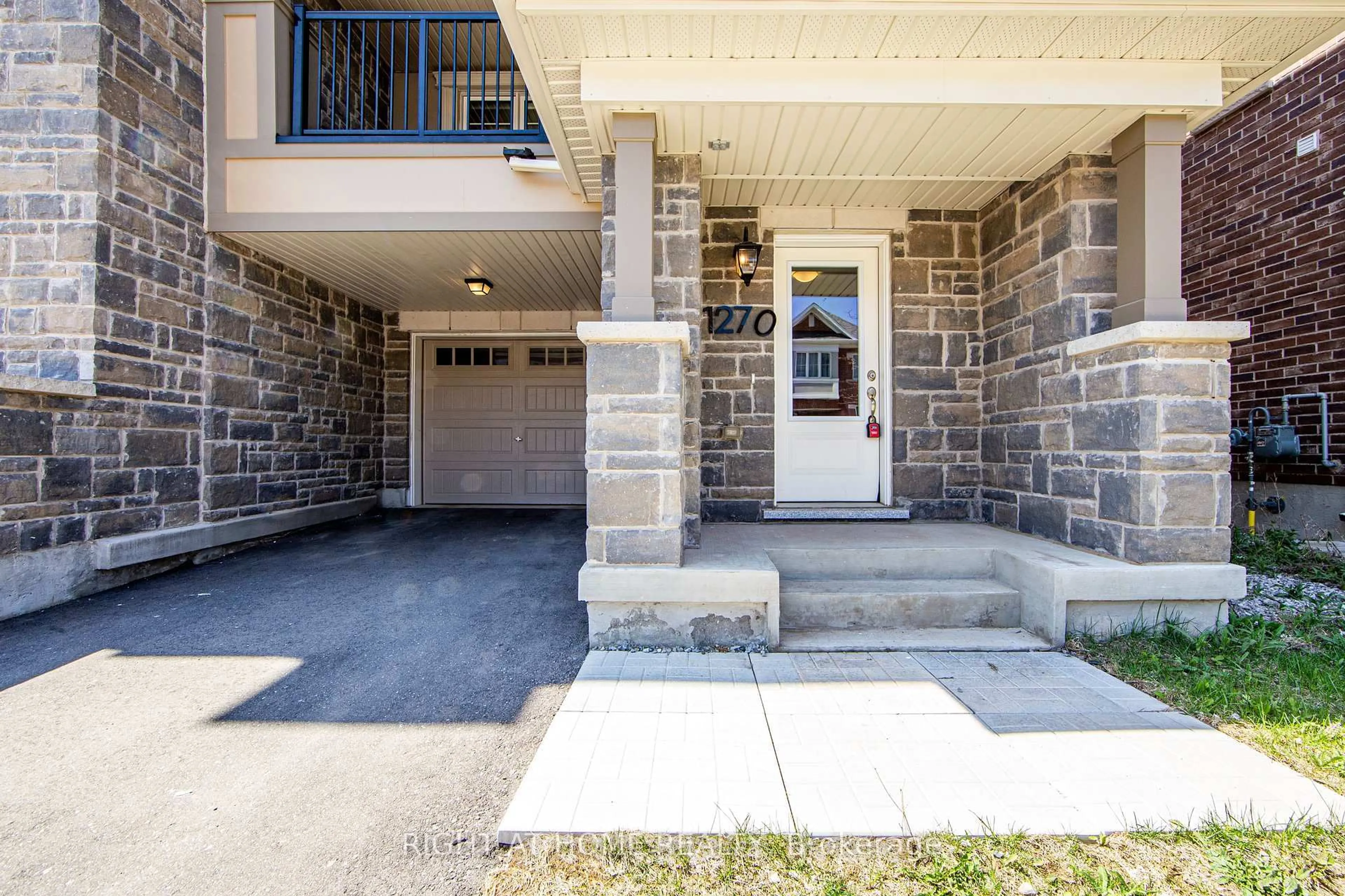 Unknown for 1270 Wintergreen Pl, Milton Ontario L9E 1S4