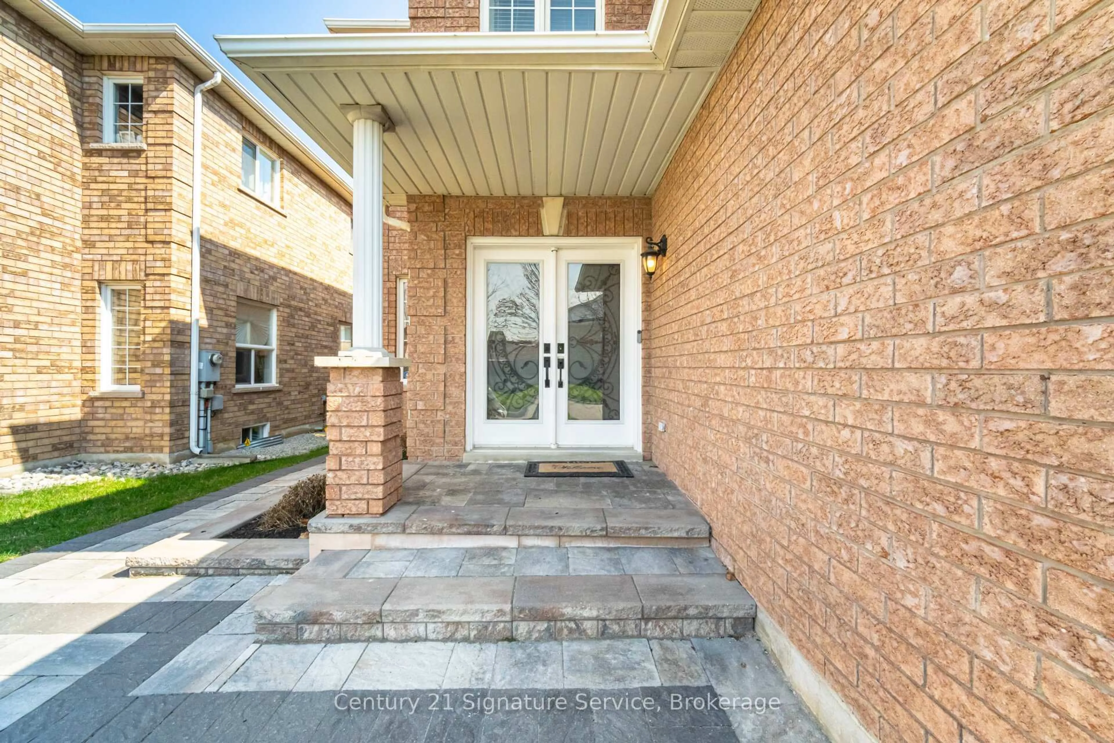 Home with brick exterior material, street for 7439 Allspice Tr, Mississauga Ontario L5N 8N5