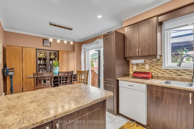 Additional property image - 85 Provincial Pl