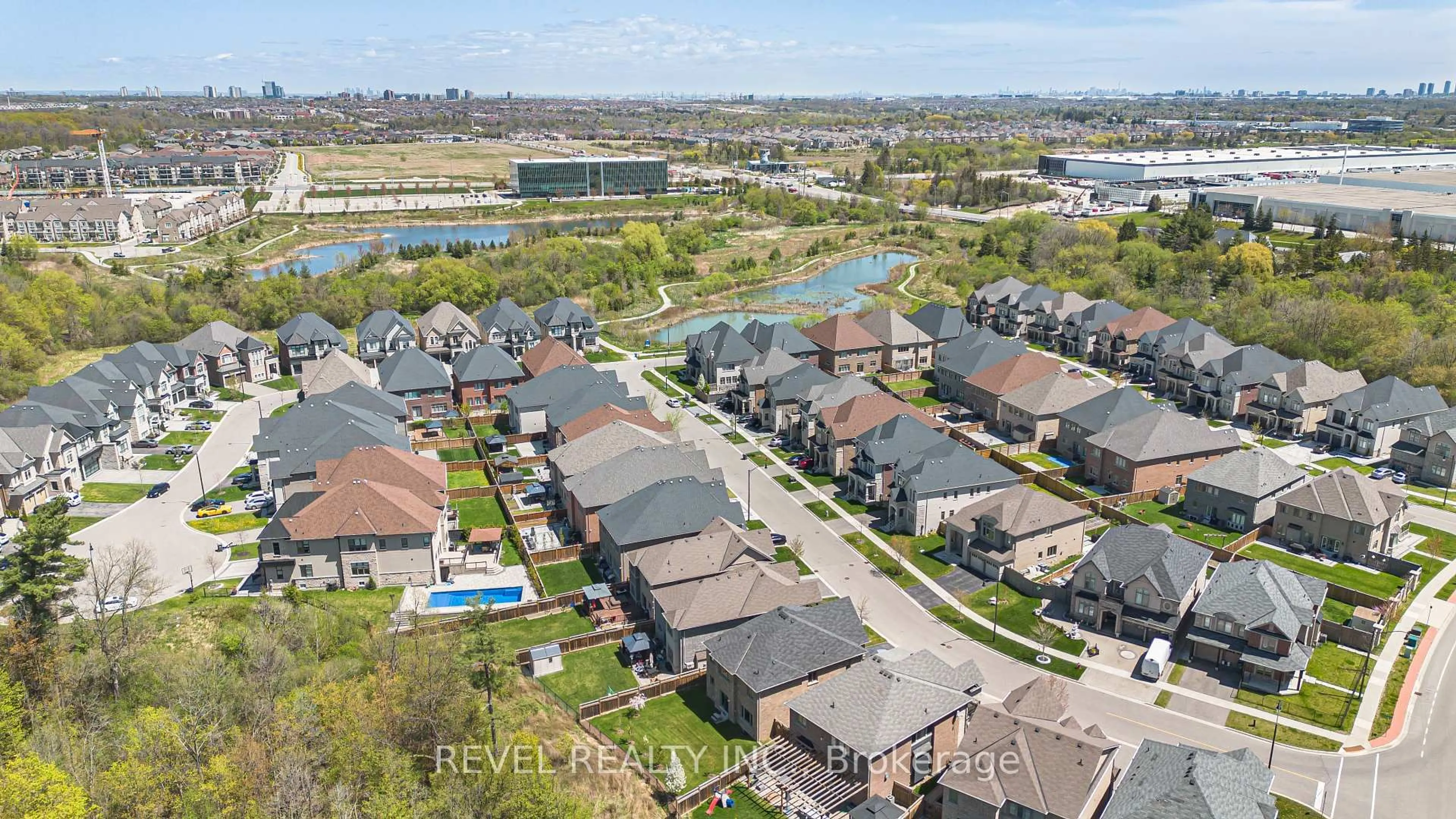 A pic from outside/outdoor area/front of a property/back of a property/a pic from drone, water/lake/river/ocean view for 11 Oliana Way, Brampton Ontario L6Y 6G8