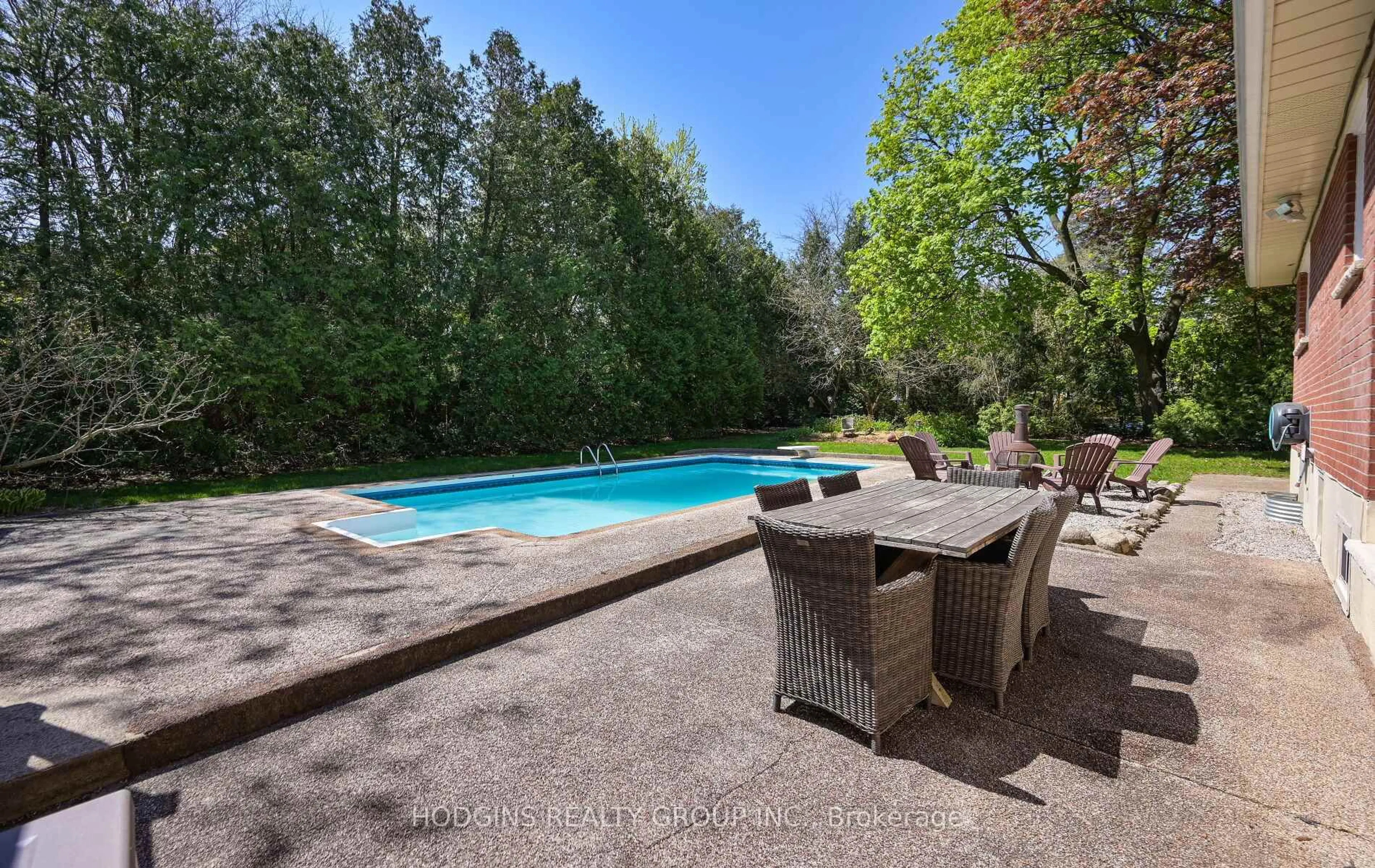 Pool for 1435 Saginaw Cres, Mississauga Ontario L5H 1X4