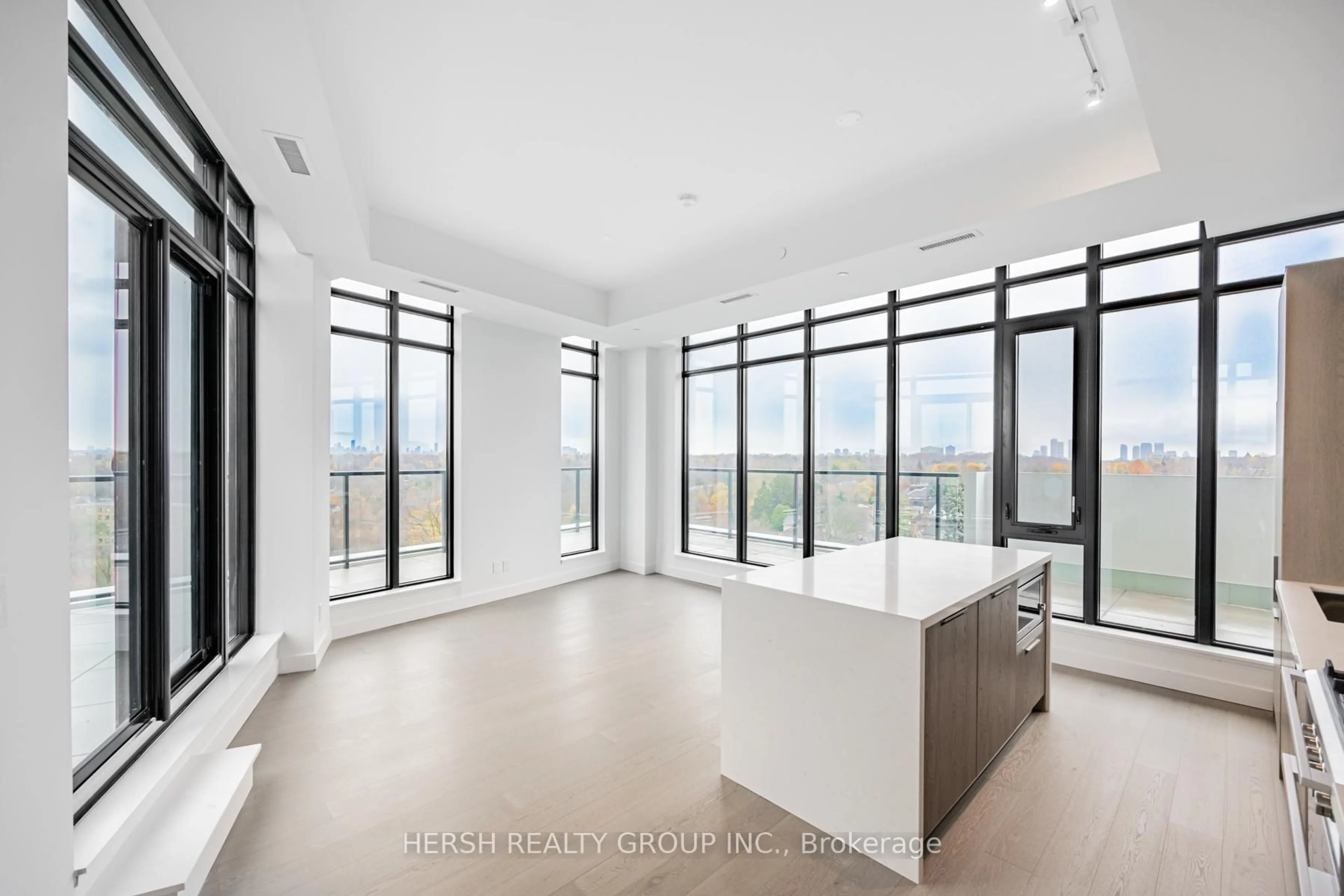 Open concept kitchen, unknown for 160 Kingsway Cres #808, Toronto Ontario M8X 2S4