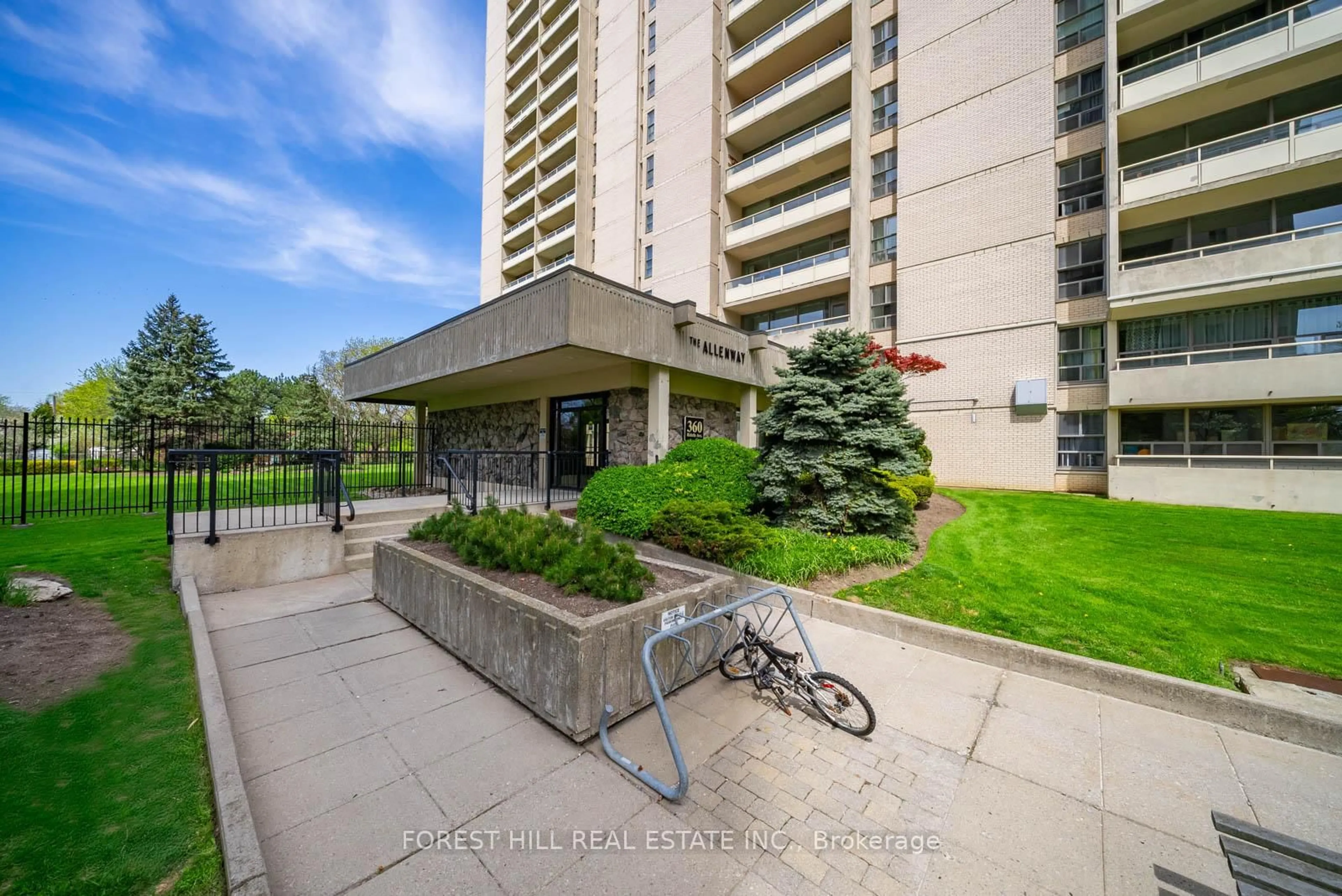 Unknown for 360 Ridelle Ave #2114, Toronto Ontario M6B 1K1