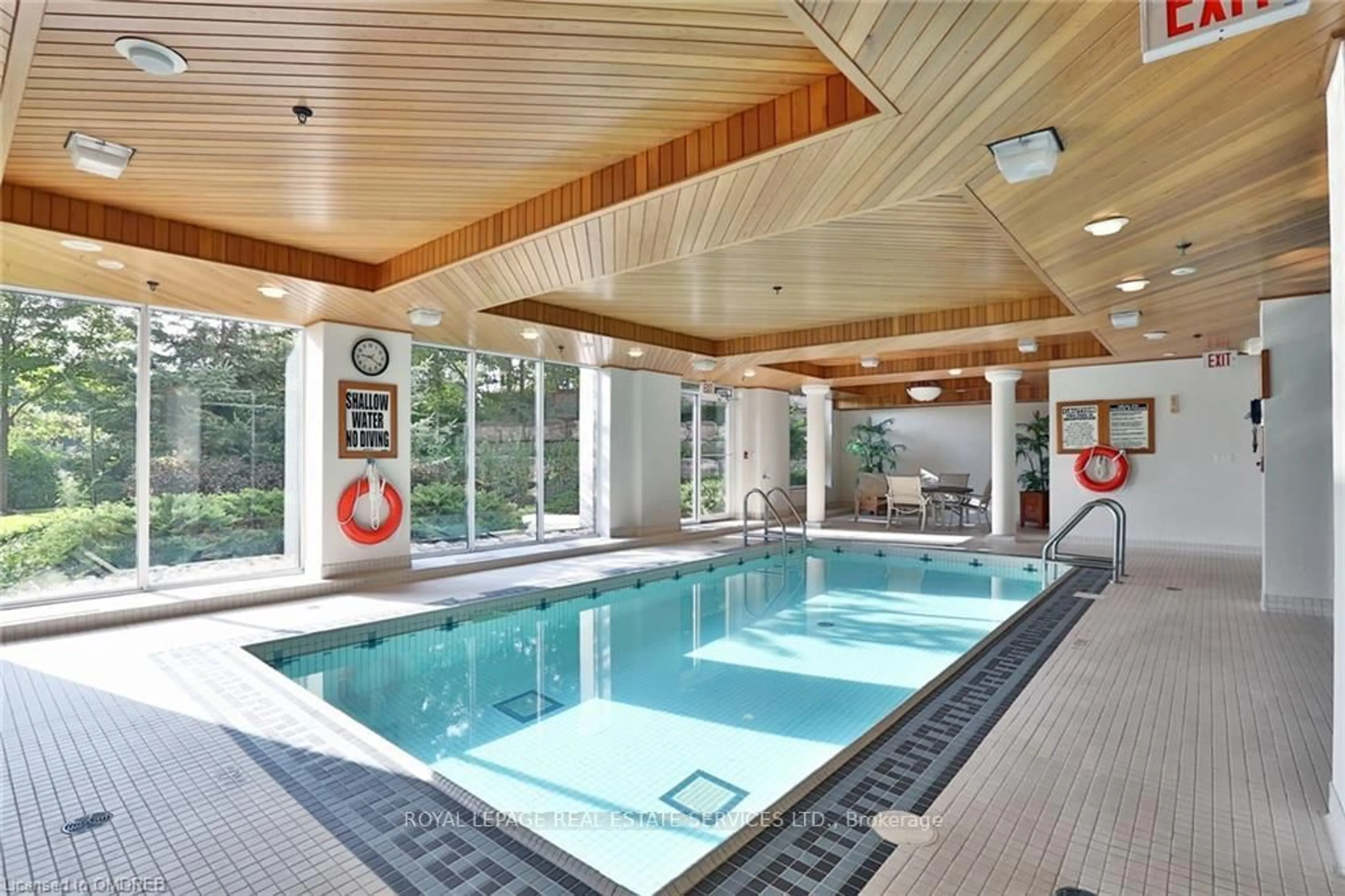 Pool for 40 Old Mill Rd #Gla6, Oakville Ontario L6J 7W2