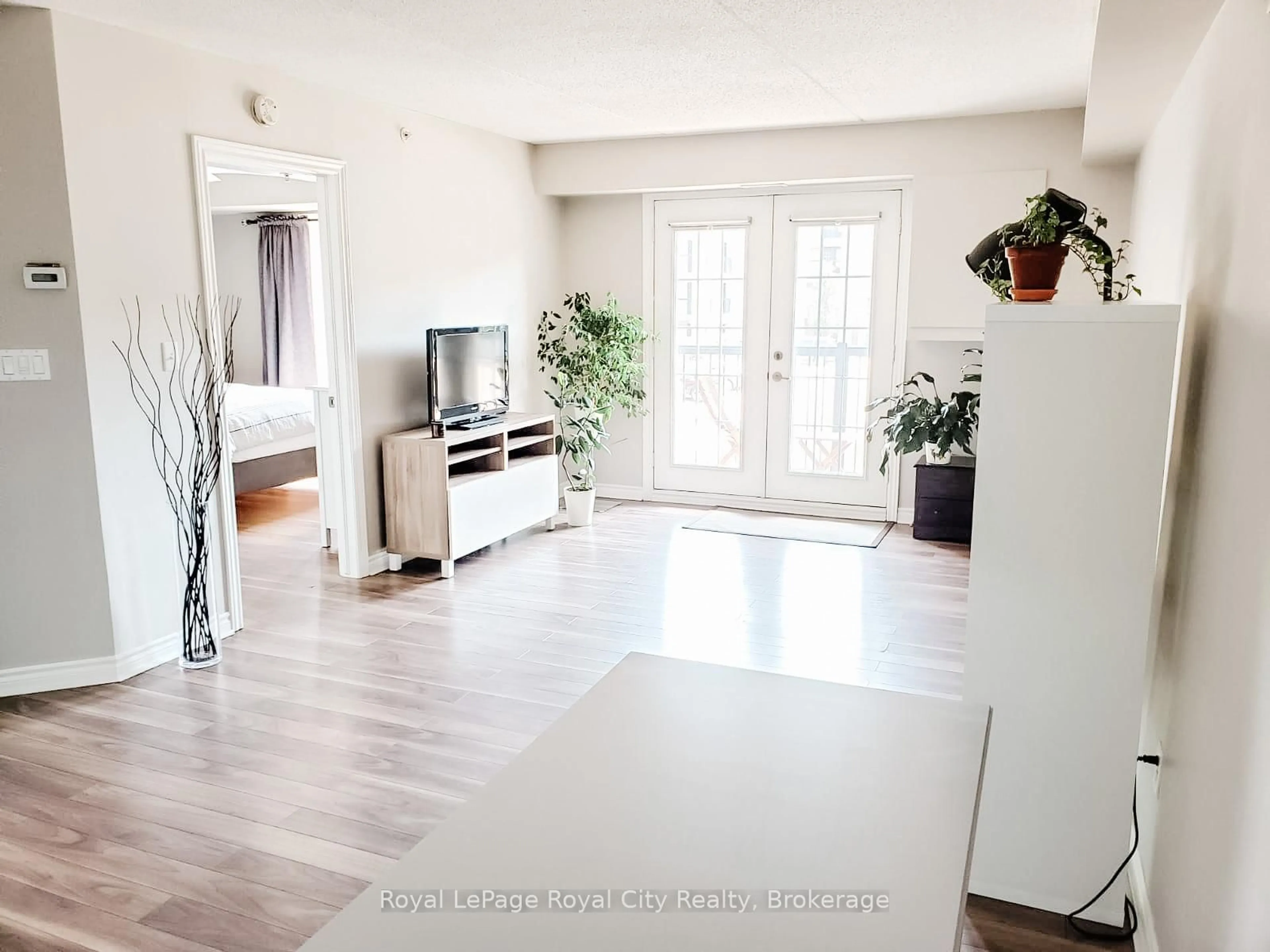 Unknown for 1483 Maple Ave #204, Milton Ontario L9T 0B6