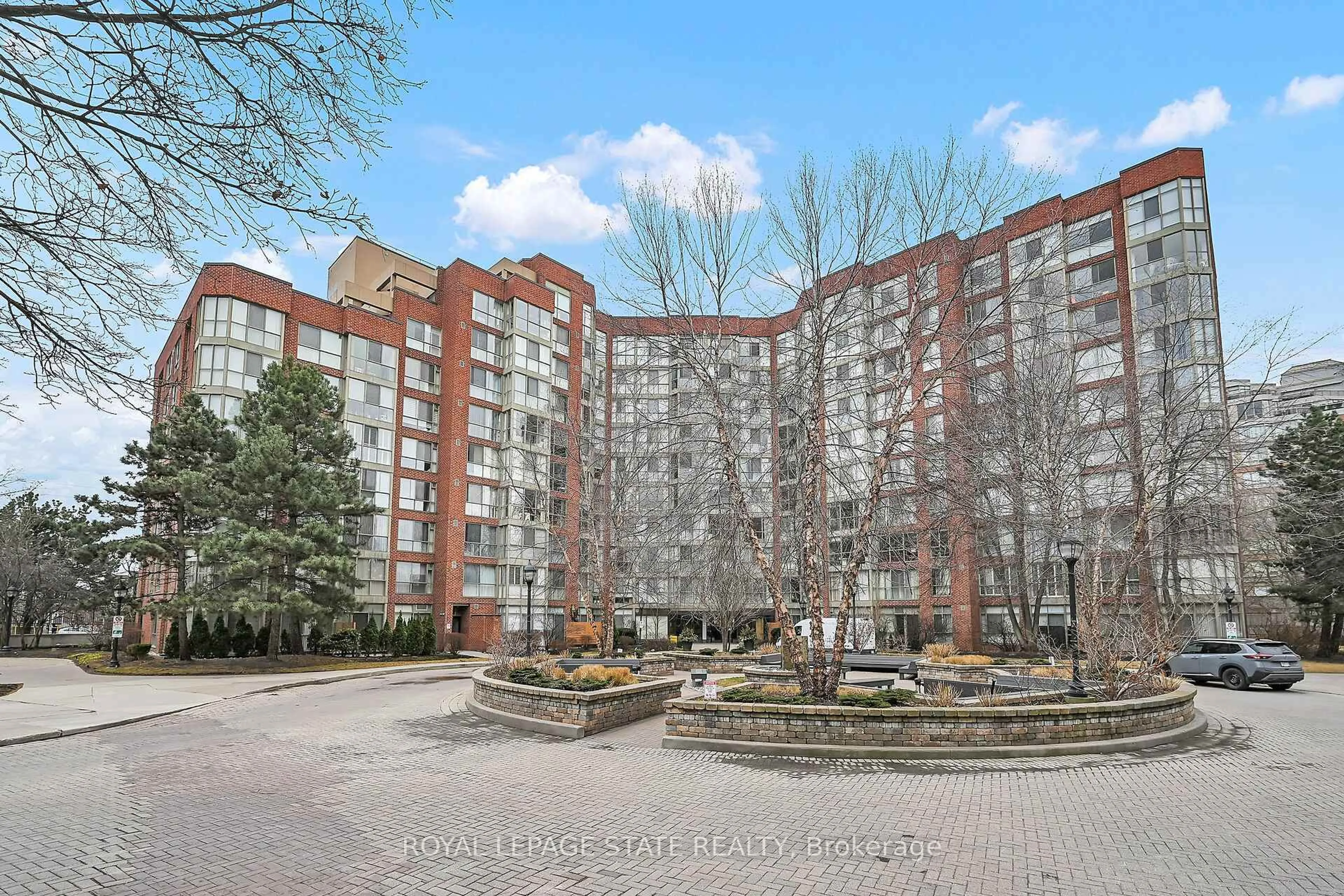 Unknown for 22 Southport St #225, Toronto Ontario M6S 4Y9