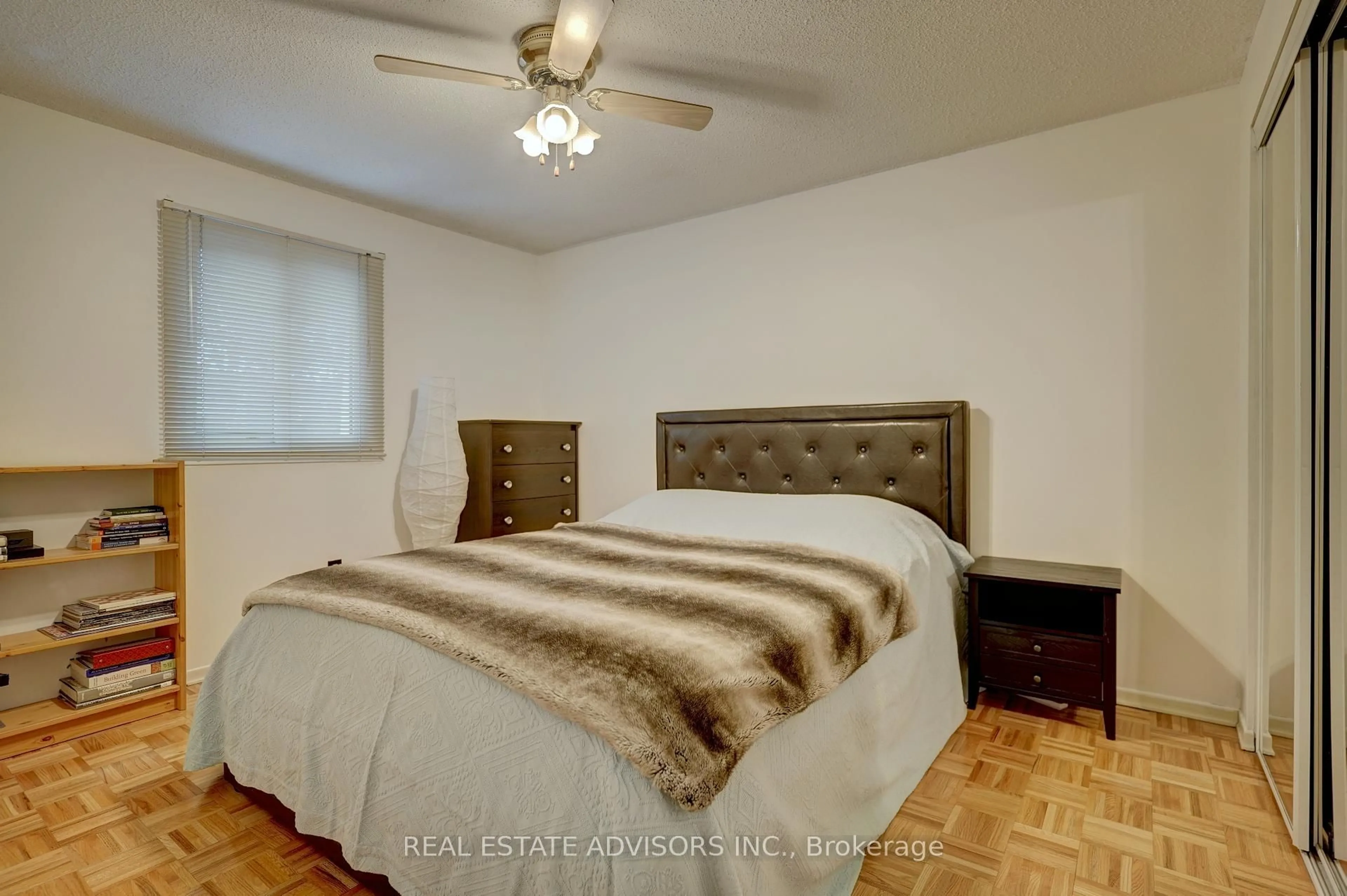 Bedroom with bed, unknown for 3175 Kirwin Ave #47, Mississauga Ontario L5A 3M4