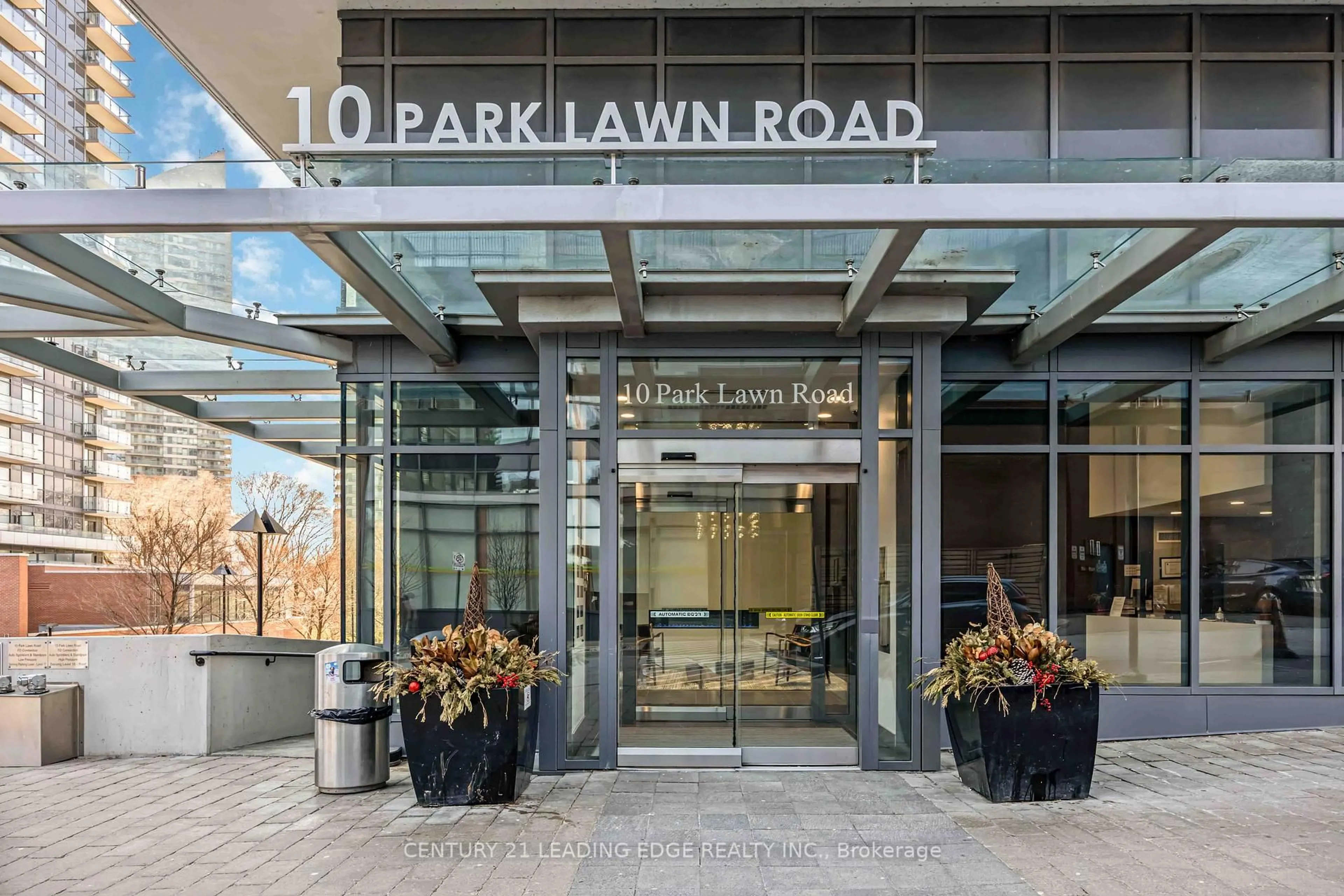 Lobby for 10 Park Lawn Rd #621, Toronto Ontario M8V 0H9