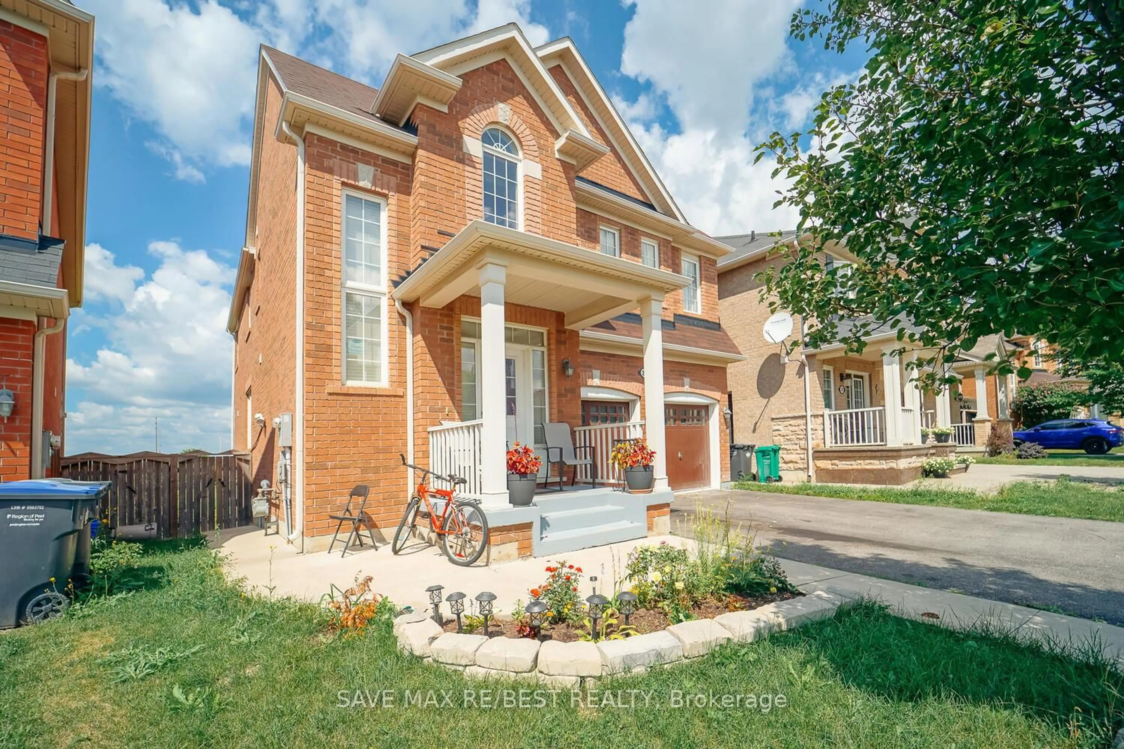 Home with brick exterior material, street for 22 Birch Tree Tr, Brampton Ontario L6P 3M8
