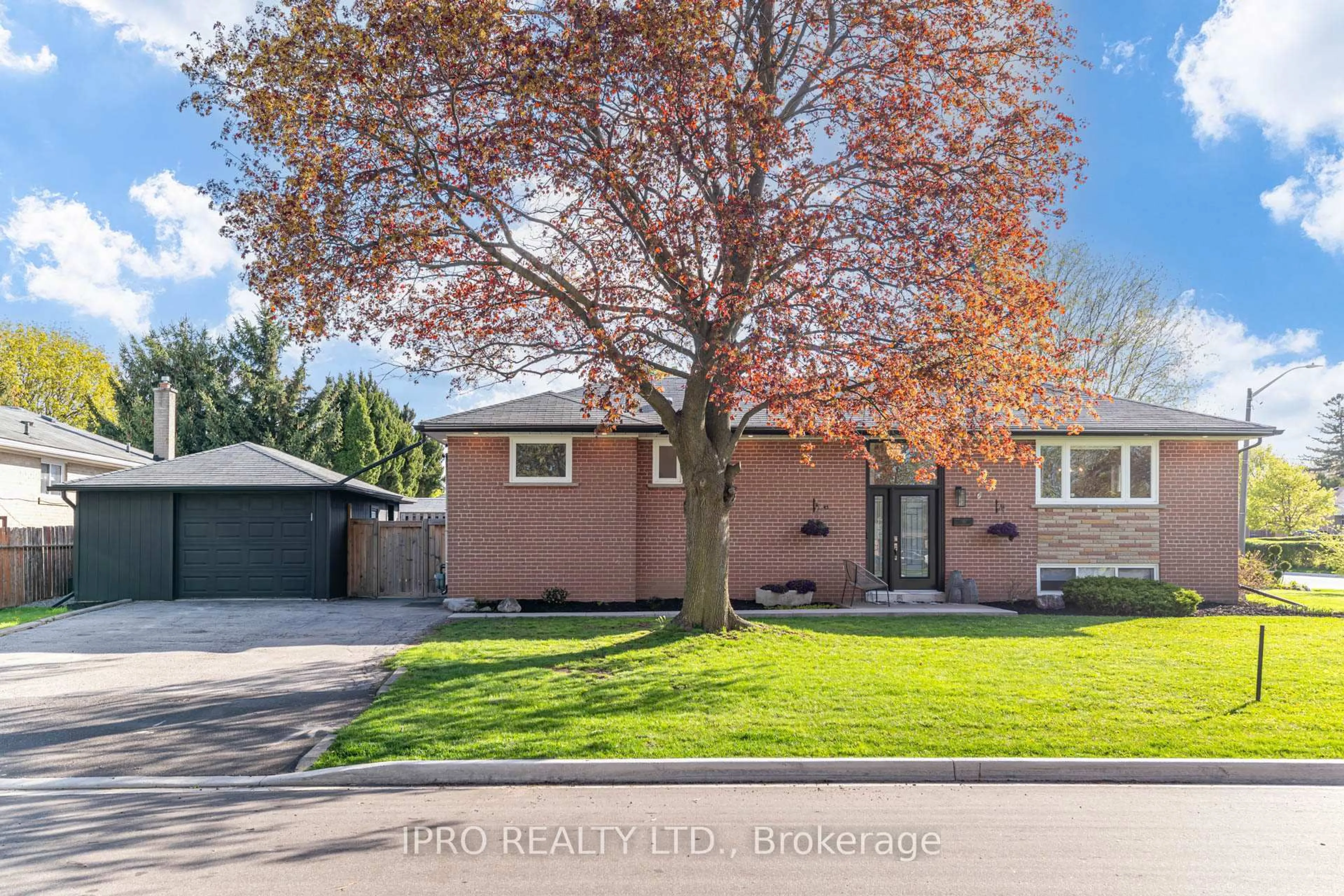 Unknown for 43 Sherwood Cres, Brampton Ontario L6X 2C9