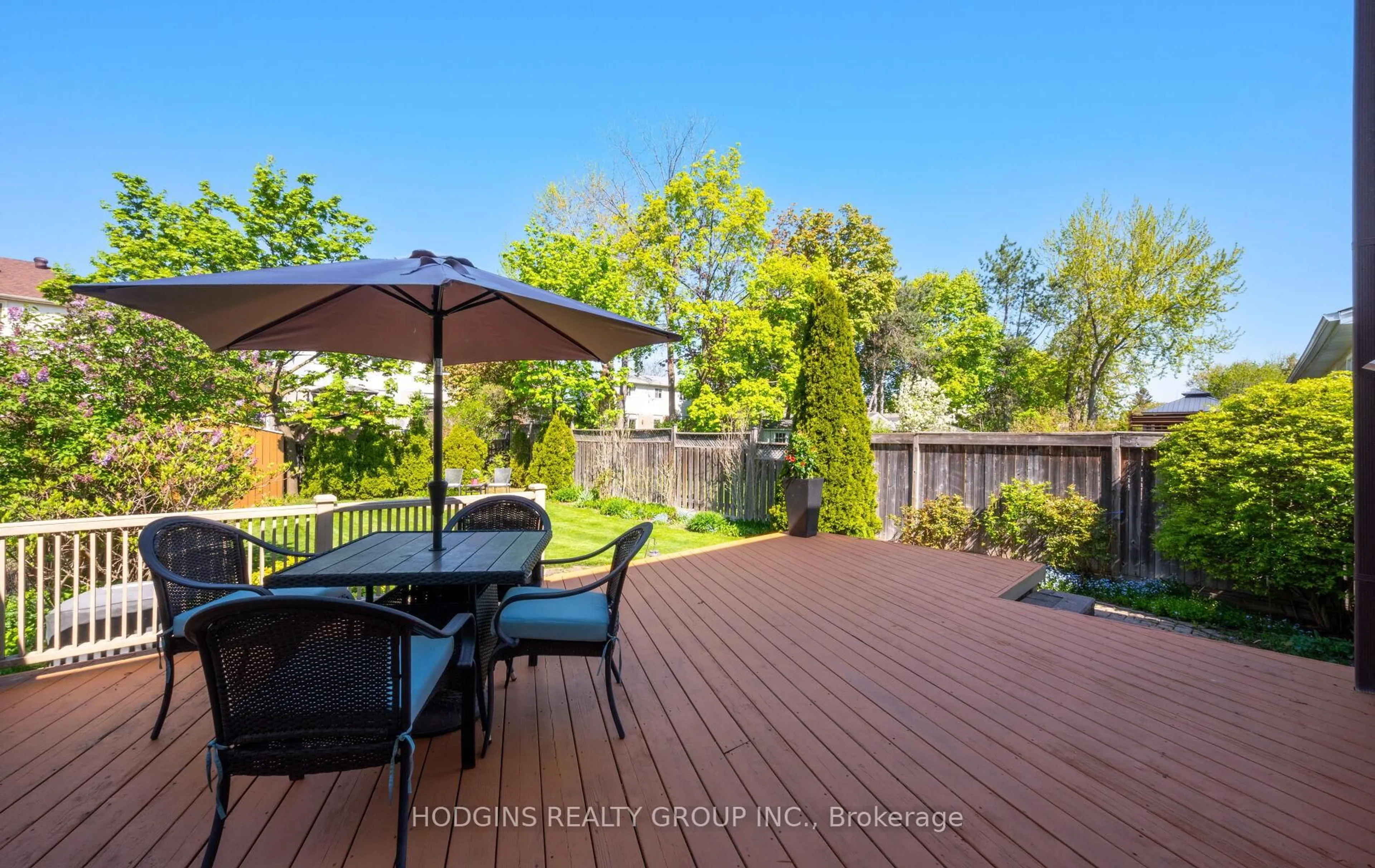 Patio, unknown for 2223 Blue Beech Cres, Mississauga Ontario L5L 1C2