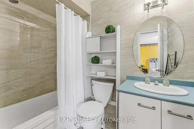 Additional property image - 5547 Cortina Cres