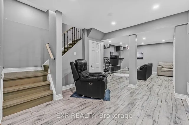 Additional property image - 5547 Cortina Cres