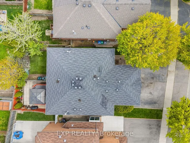 Additional property image - 5547 Cortina Cres