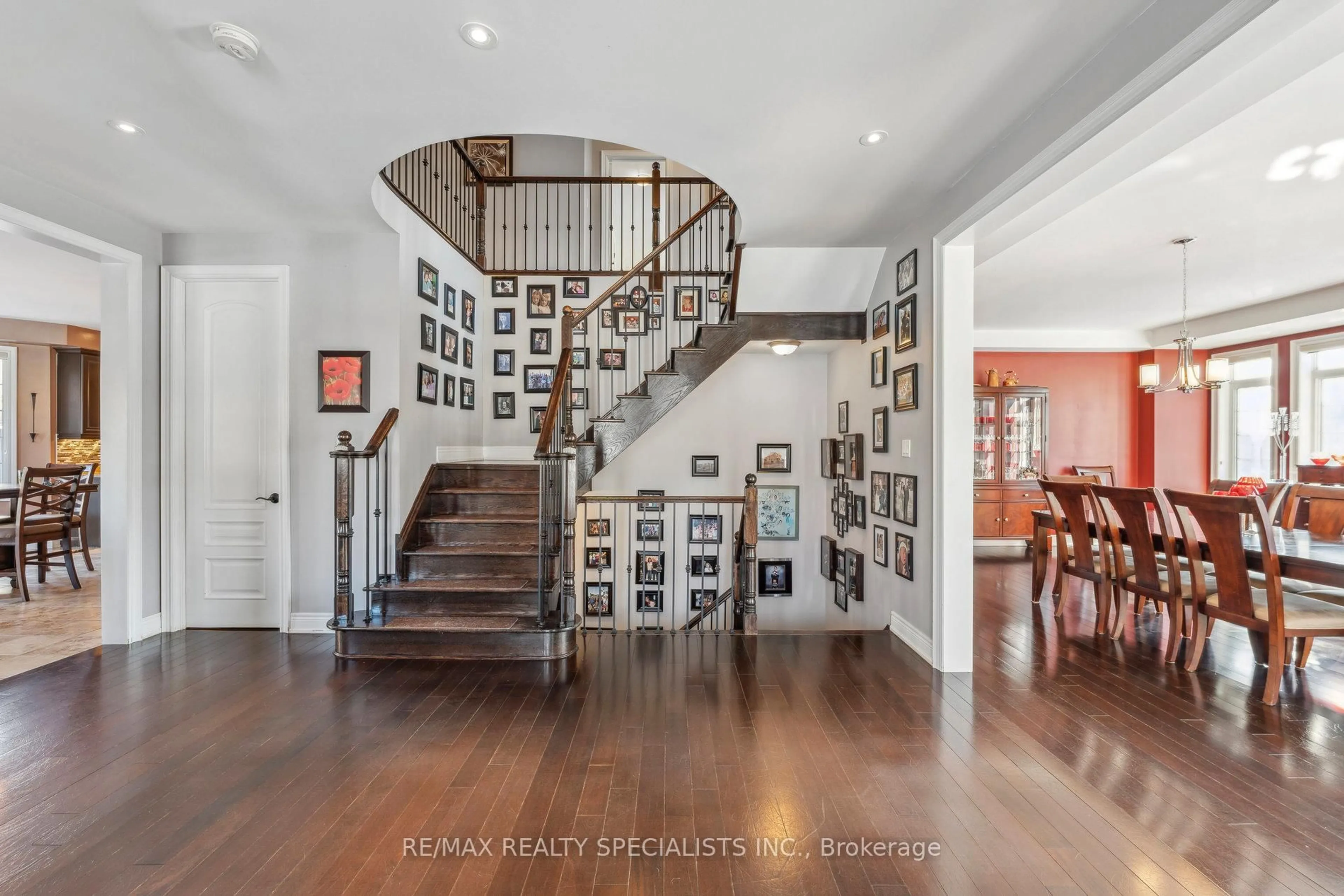 Unknown for 9 Flanders Rd, Brampton Ontario L6X 0W3