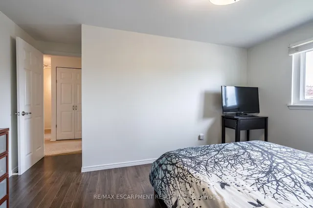 Additional property image - 5510 Spruce Ave