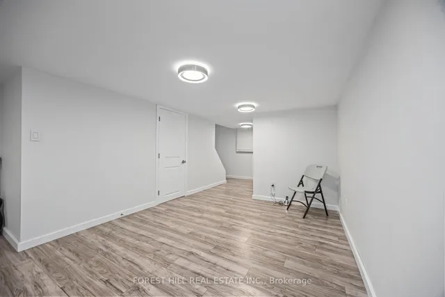 Additional property image - 435 Silverstone Dr Unit 22