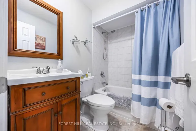 Additional property image - 435 Silverstone Dr Unit 22
