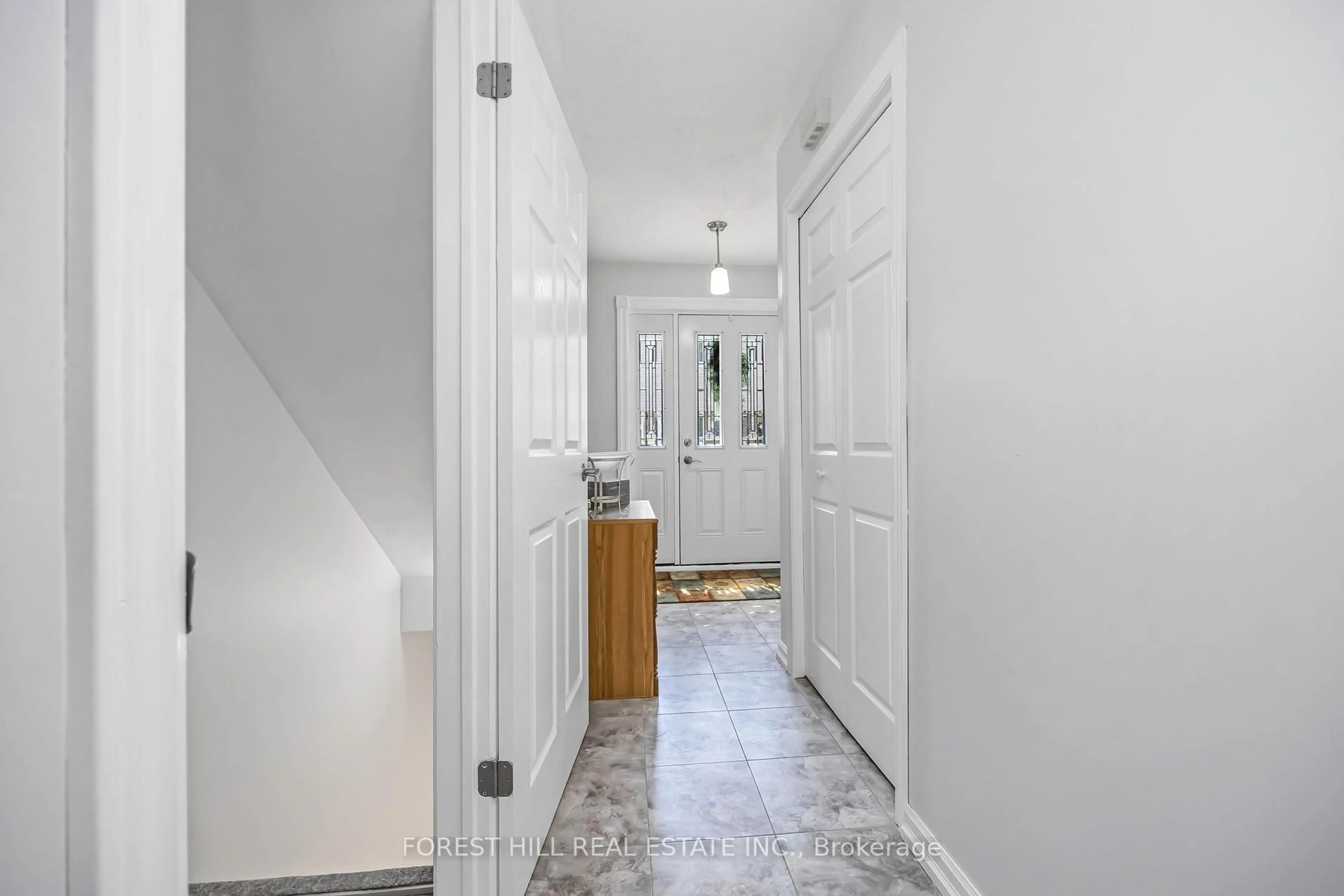 Indoor entryway for 435 Silverstone Dr #22, Toronto Ontario M9V 3K7
