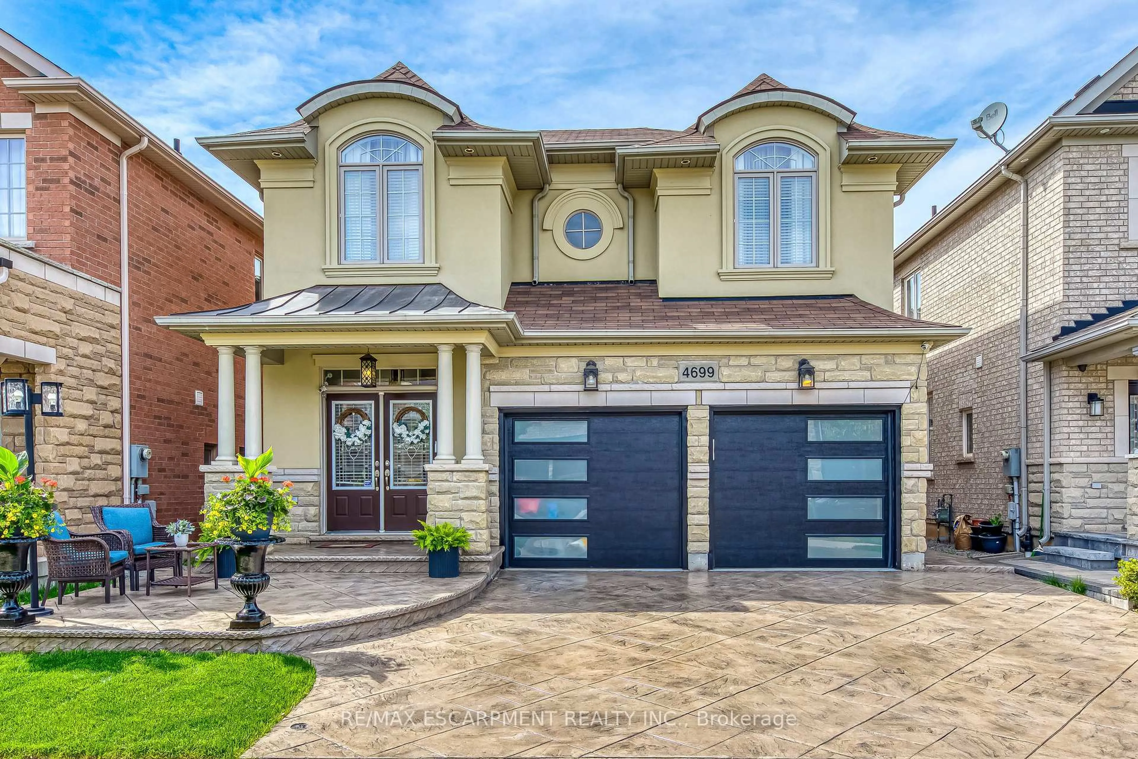 Home with brick exterior material, street for 4699 Irena Ave, Burlington Ontario L7M 0K2