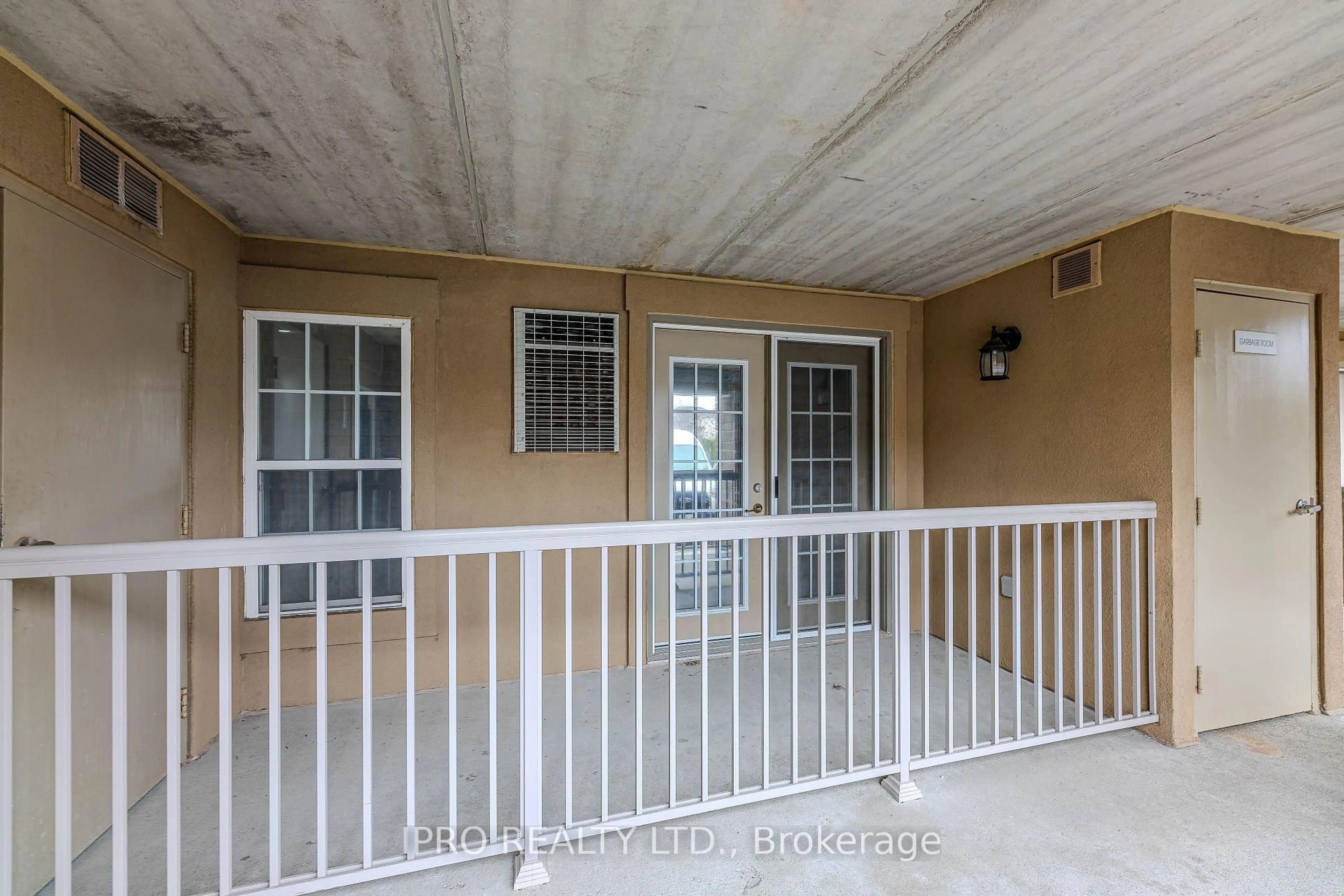 Unknown for 1490 Bishops Gate #106, Oakville Ontario L6M 4N3