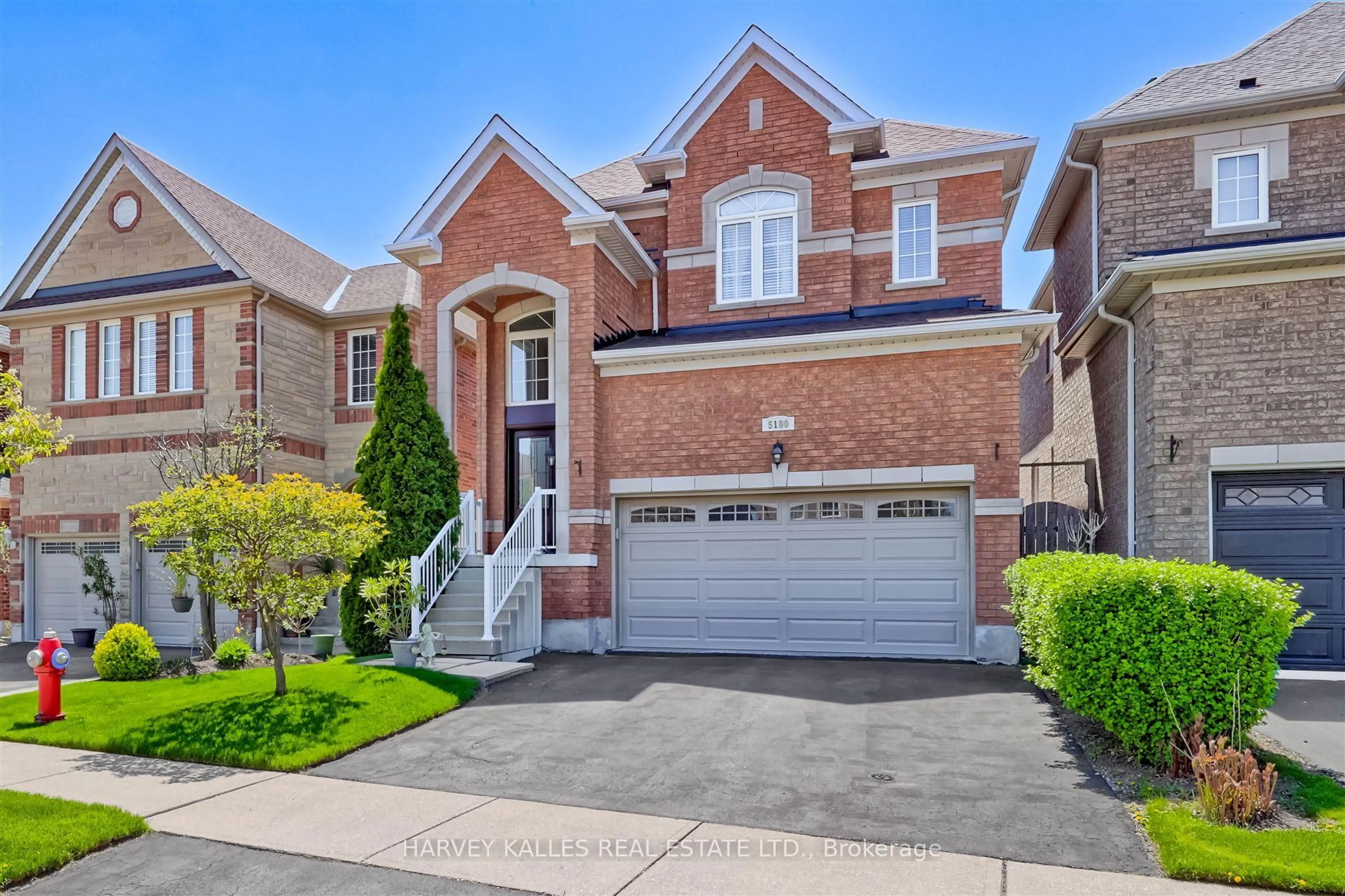 Home with brick exterior material, street for 5180 Littlebend Dr, Mississauga Ontario L5M 8B6