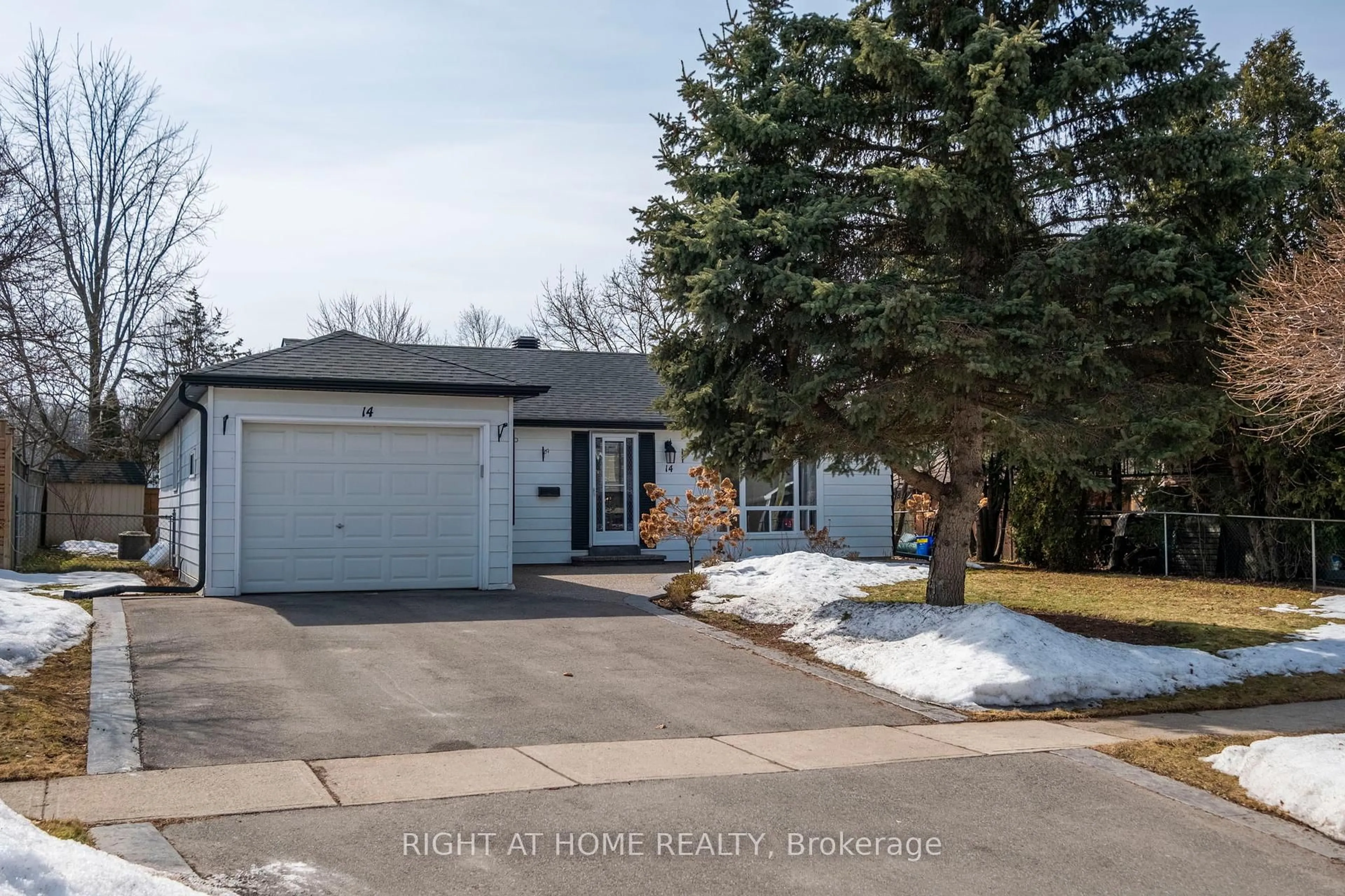 Unknown for 14 Fagan Dr, Halton Hills Ontario L7G 4P3
