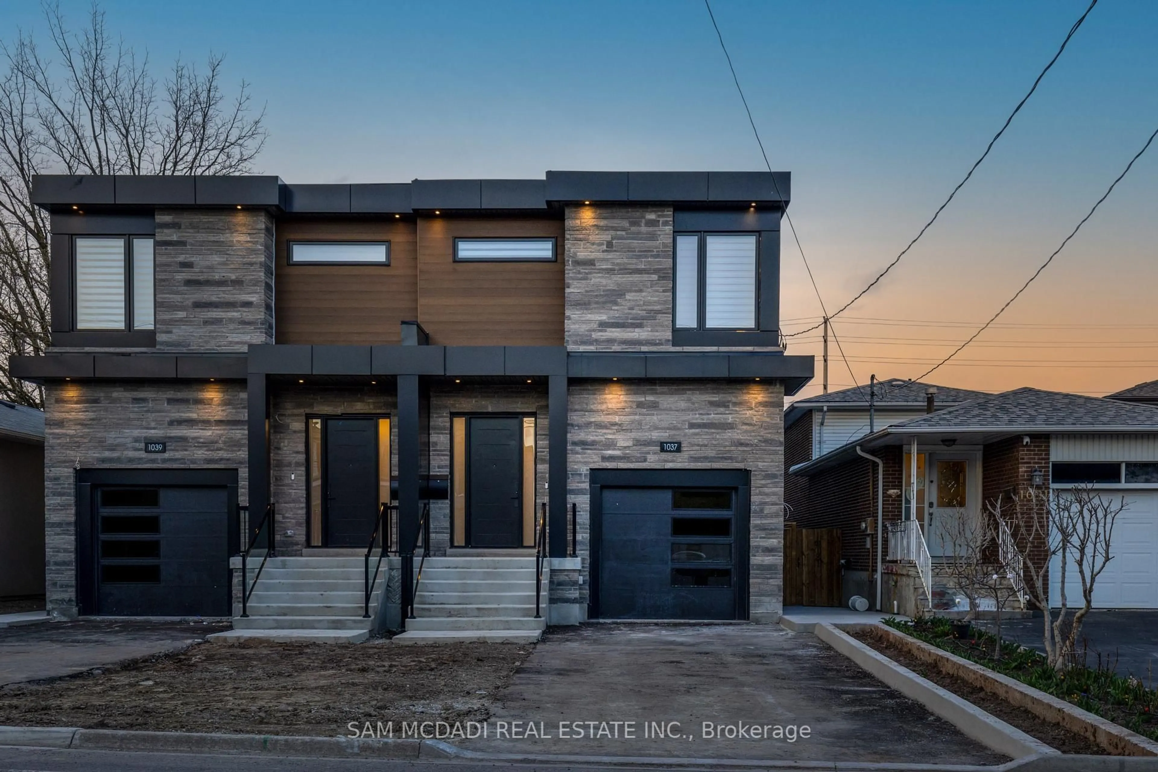 Home with brick exterior material, street for 1037 Caven St, Mississauga Ontario L5G 4J3